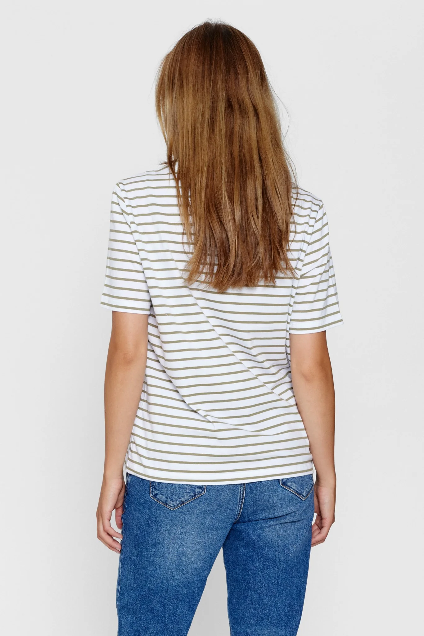 NUCILLAS TEE  - Vetiver - Image 2