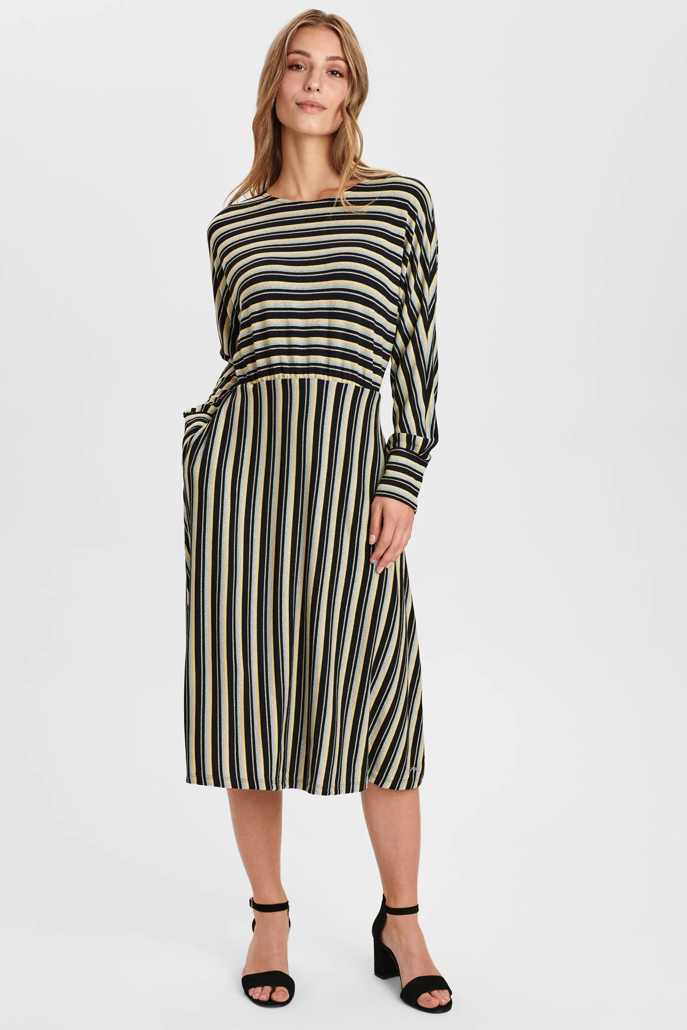 NUCIRRIUS DRESS - Dark Sapphire - Image 3