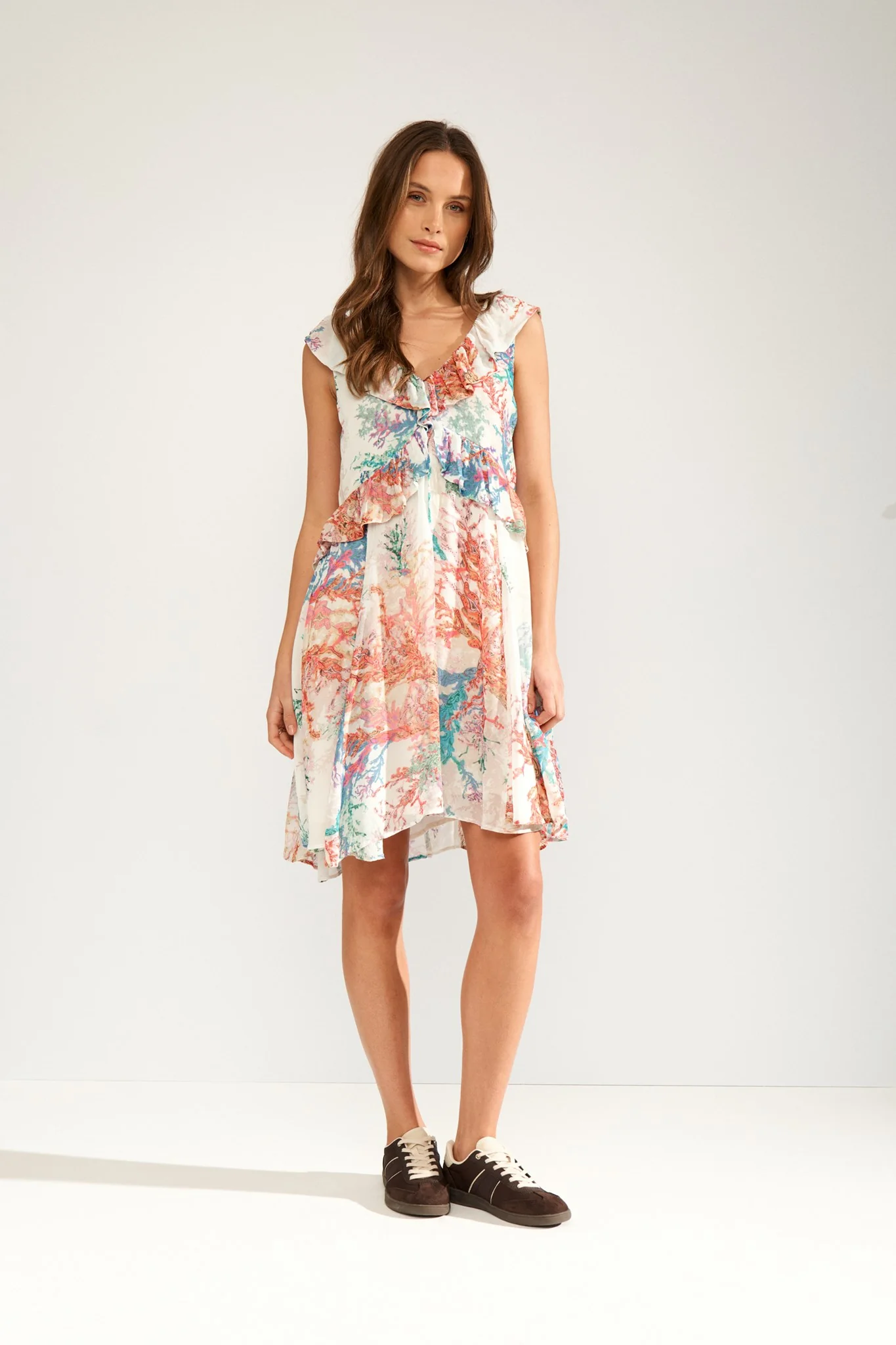 NUCORAL RUFFLE DRESS - Cloud Dancer - Image 3