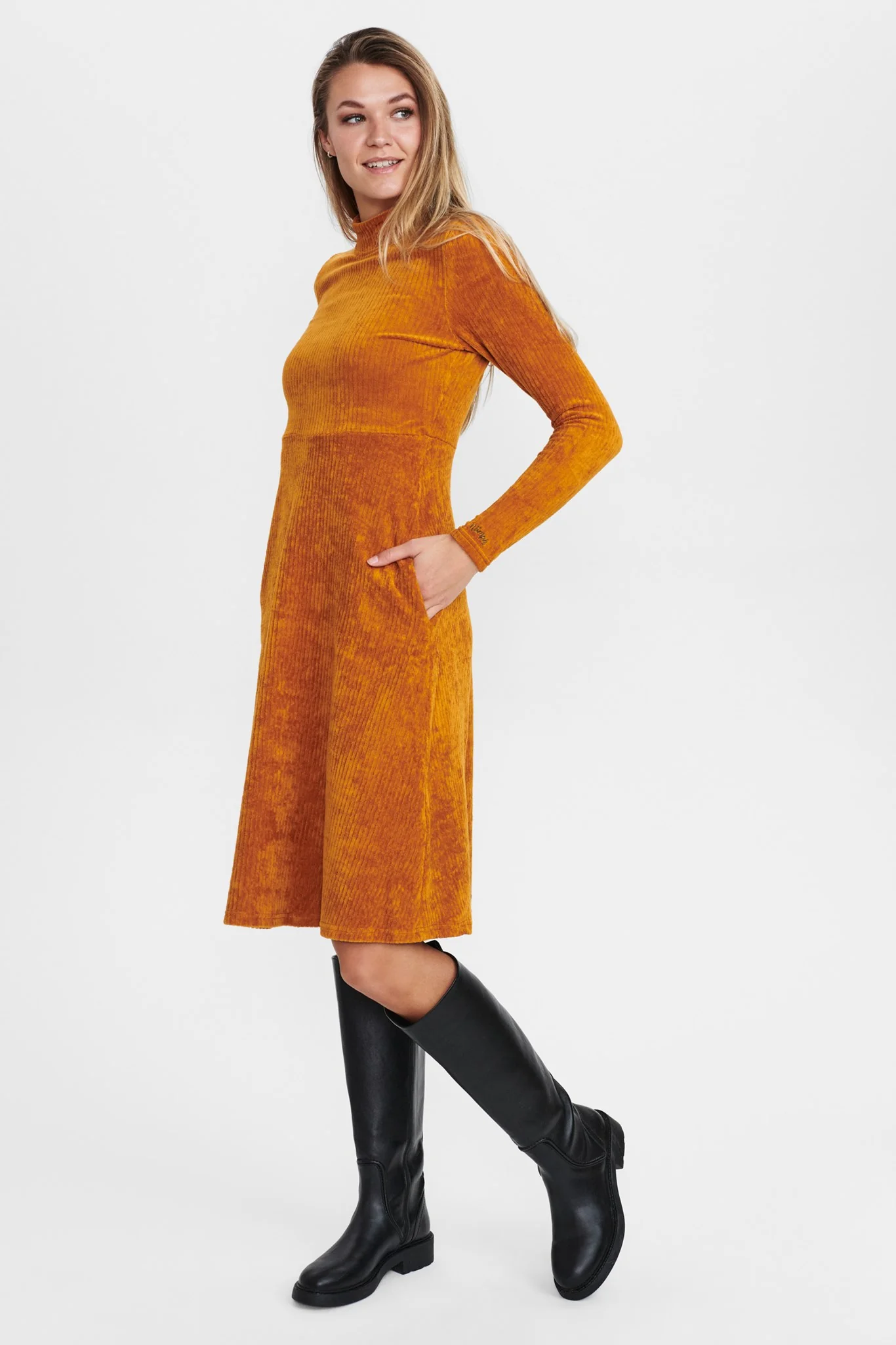 NUCORAZON DRESS - BF - Cathay Spice - Image 3