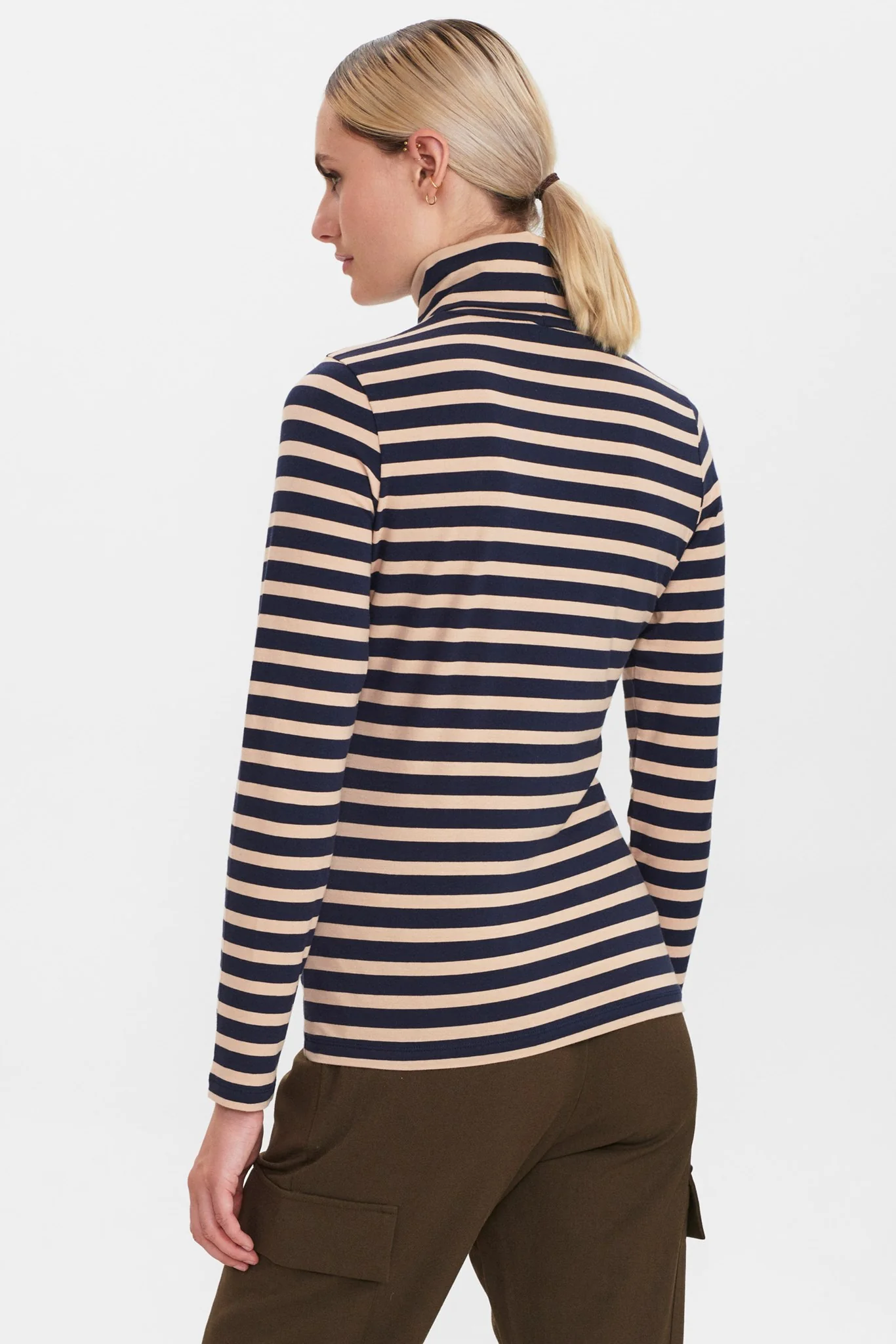 NUDAIA ROLLNECK NOOS - Ginger Root - Image 2