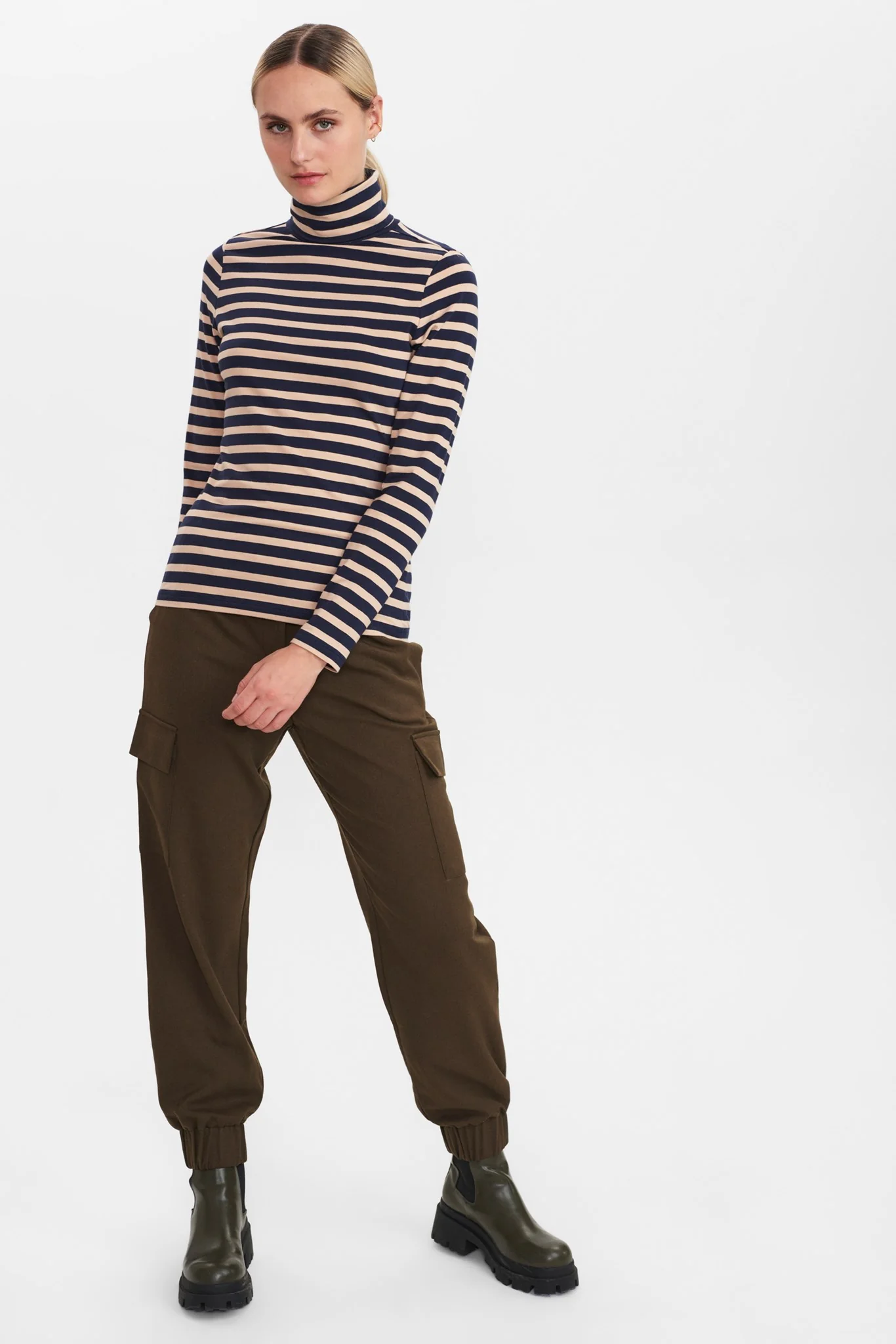 NUDAIA ROLLNECK NOOS - Ginger Root - Image 3