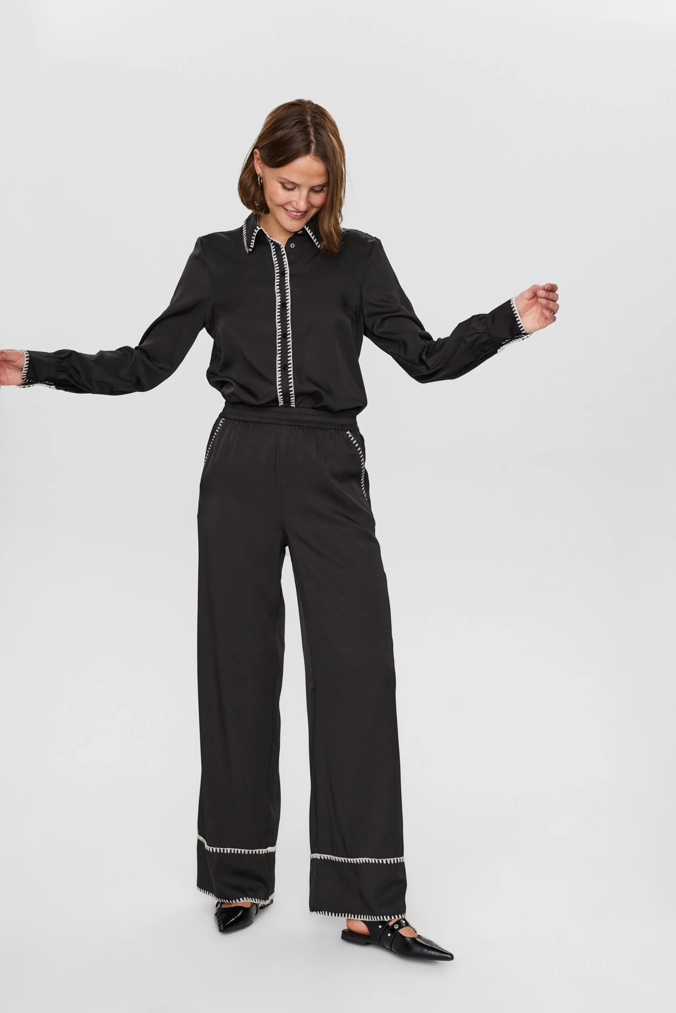 NUDARBY PANTS - Caviar - Image 10