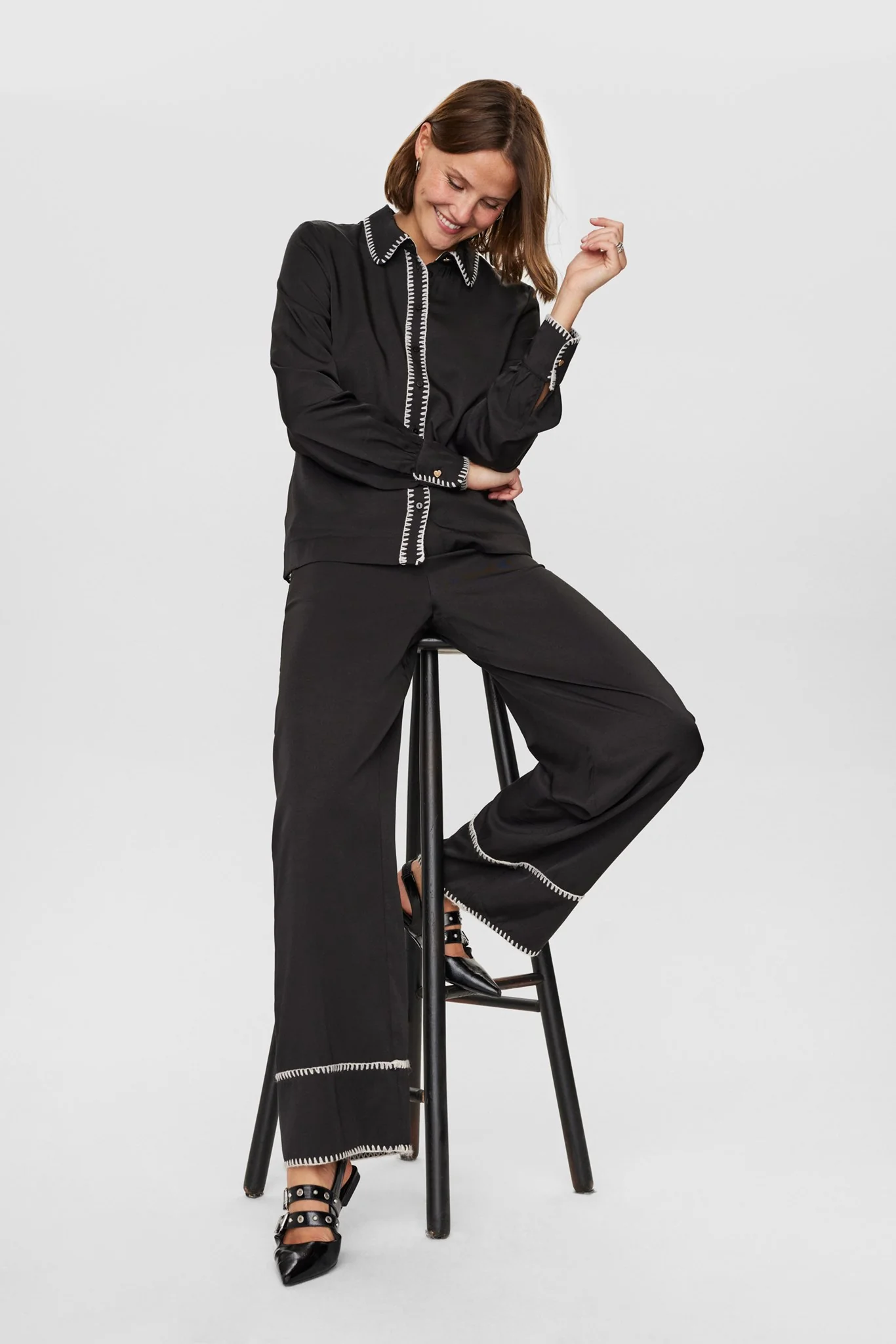 NUDARBY PANTS - Caviar - Image 6