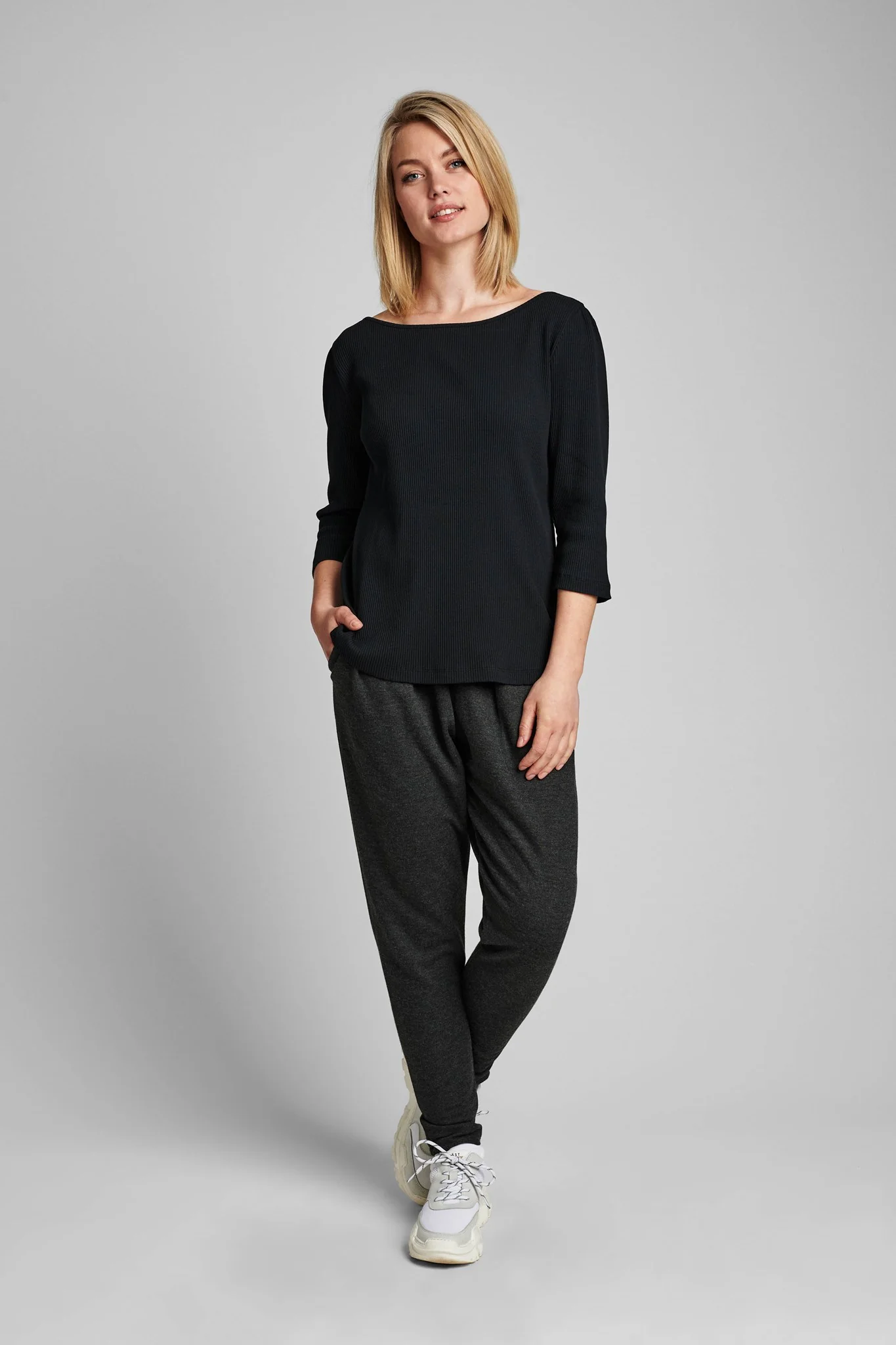 NUDARI T-SHIRT - NOOS - Caviar - Image 3