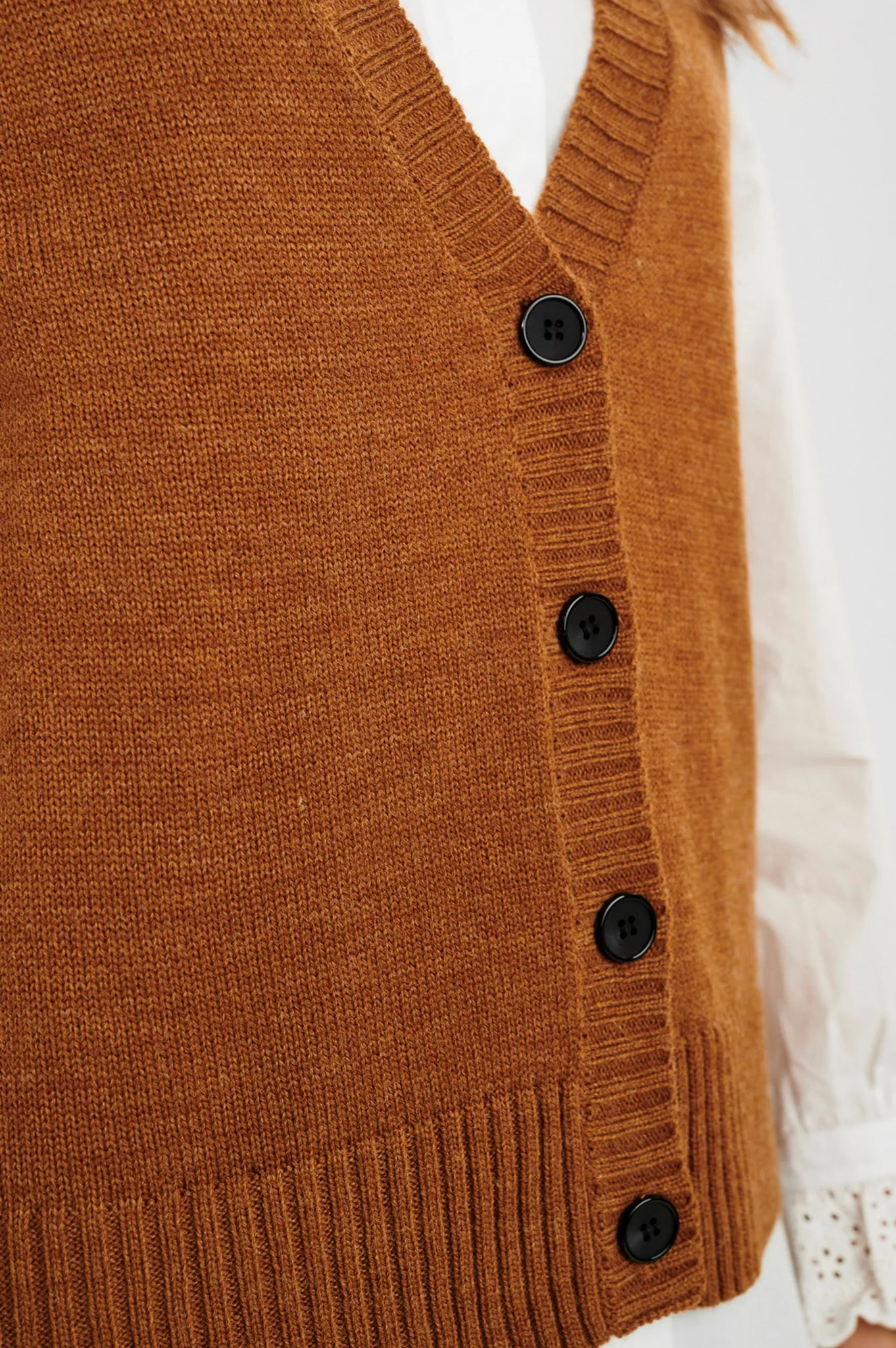 NUDARLENA VEST - NOOS - Cathay Spice - Image 4