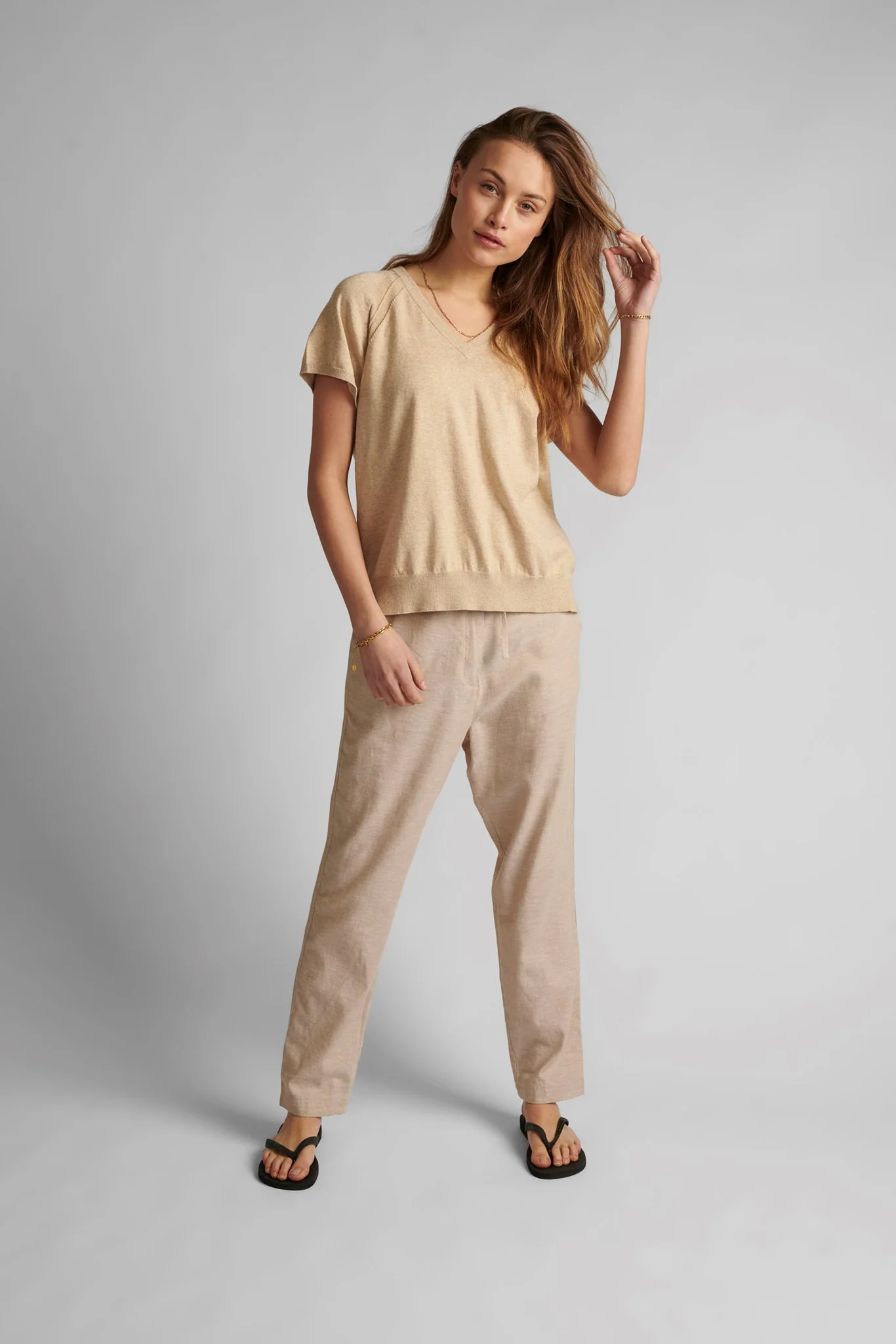 NUDARLENE V-NECK PULLOVER - Brazillian Sand - Image 3