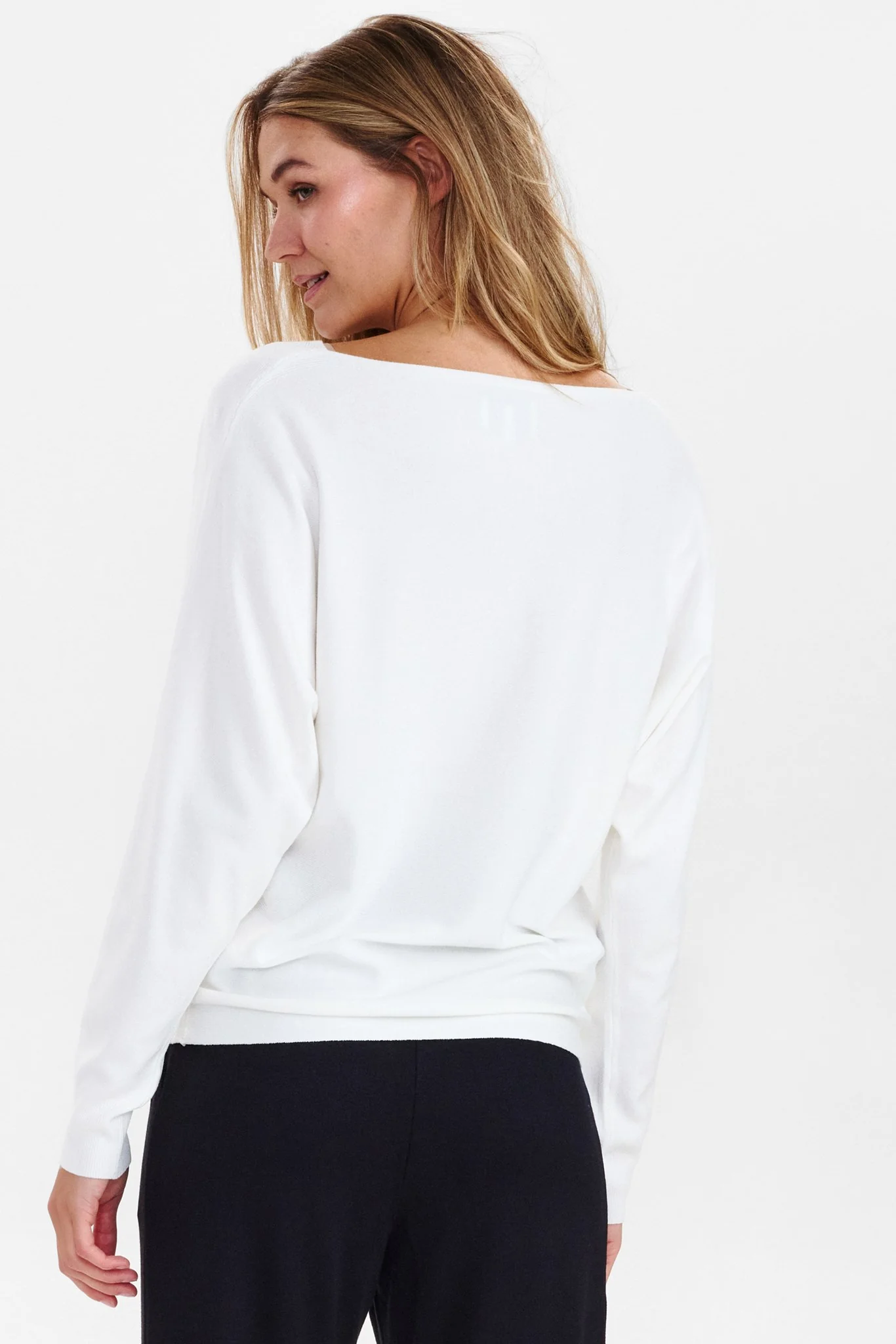 NUDAYA PULLOVER - Cloud Dancer - Image 2