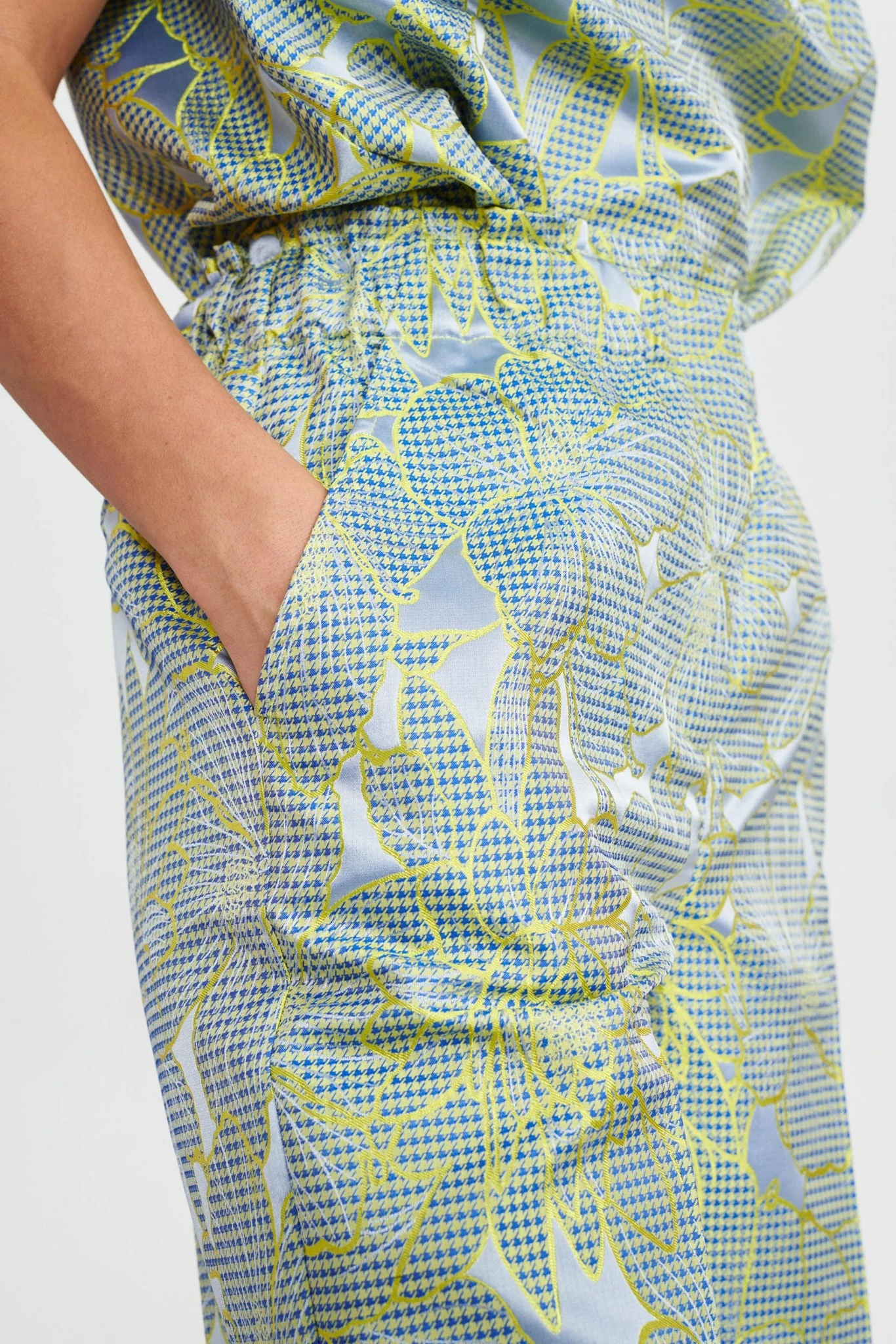 NUDAYA SHORTS - Pristine - Image 4