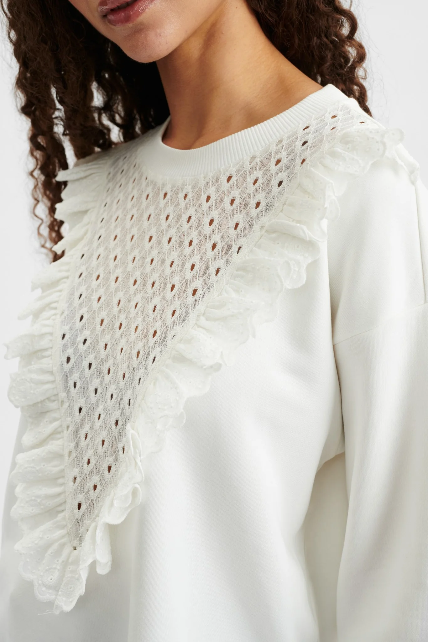 NUDENISE SWEAT - Cloud Dancer - Image 4