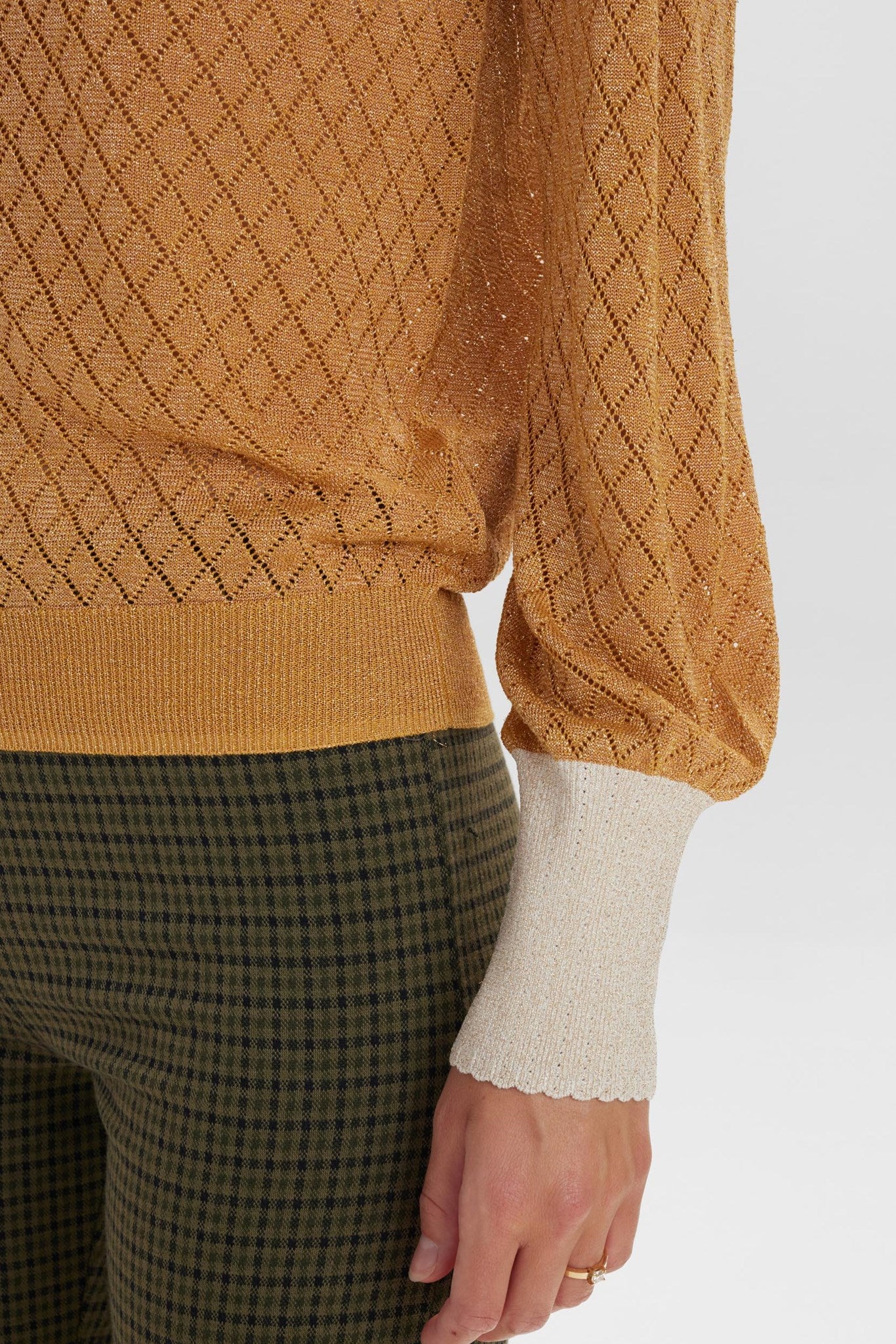 NUEA HIGHNECK PULLOVER - Cloud Dancer - Image 4