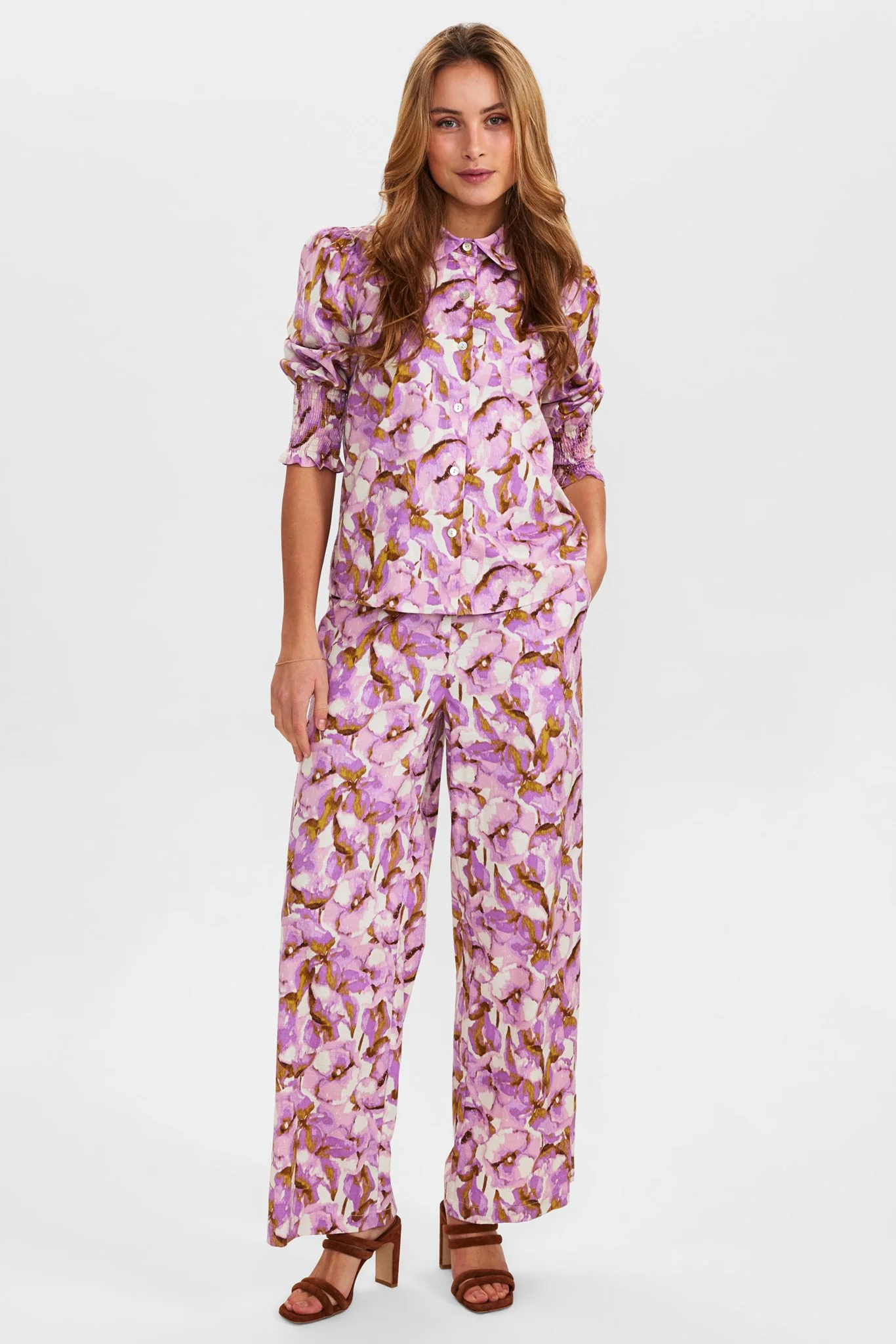 NUEDITA SHIRT - Lupine - Image 3