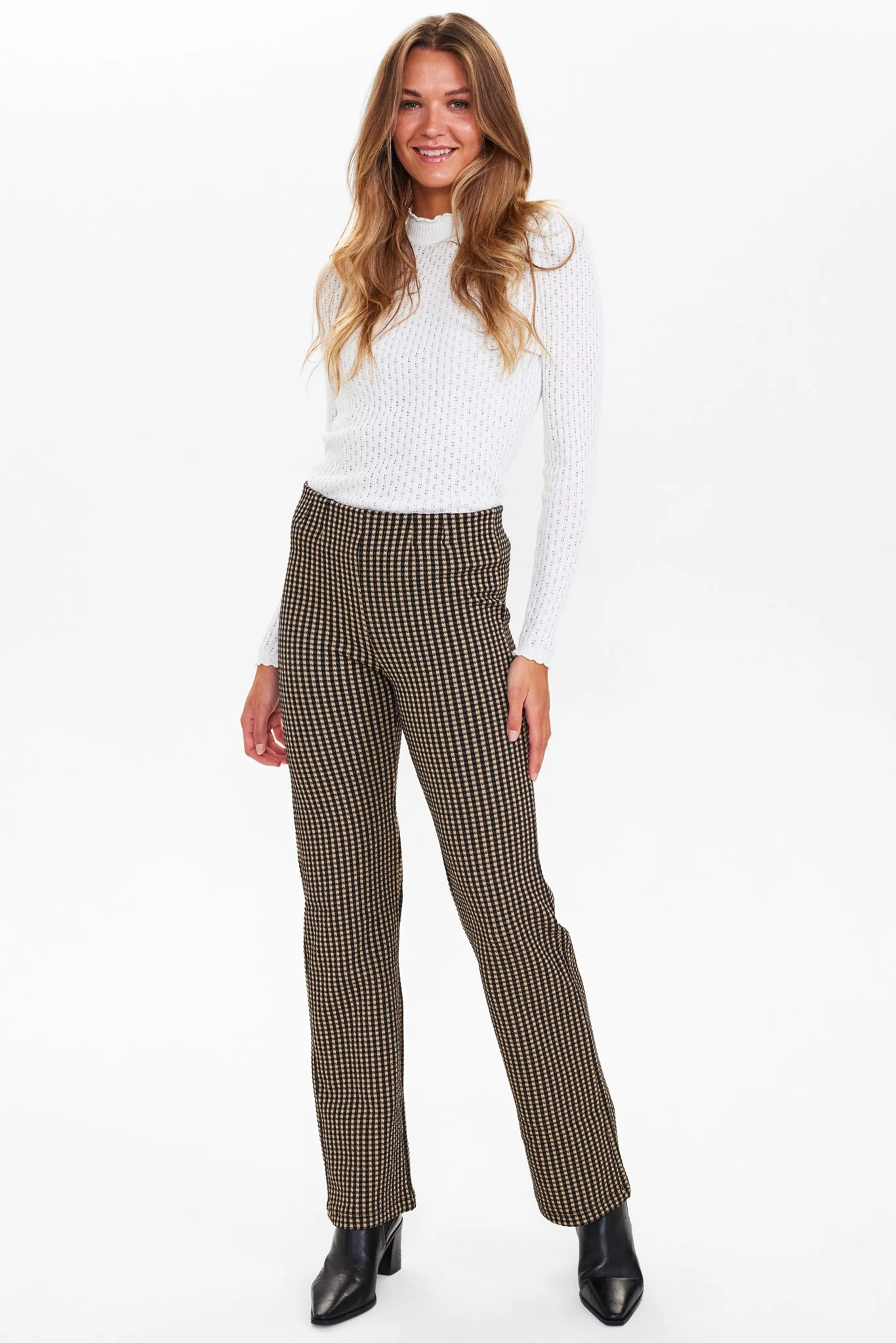NUEKKOS PANTS - Caviar - Image 3