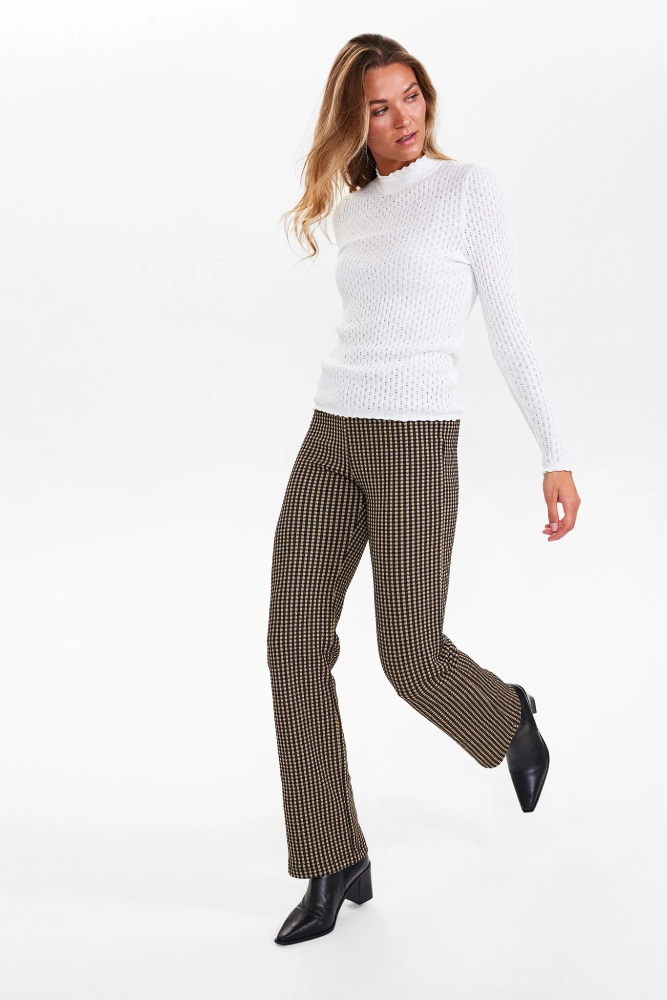 NUEKKOS PANTS - Caviar - Image 6