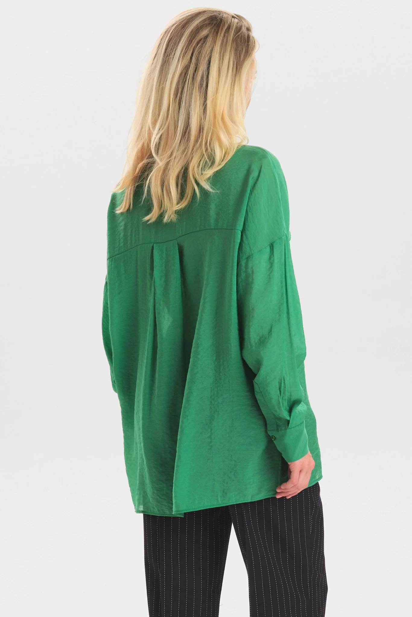 NUELINAM LS SHIRT - Leprechaun - Image 2