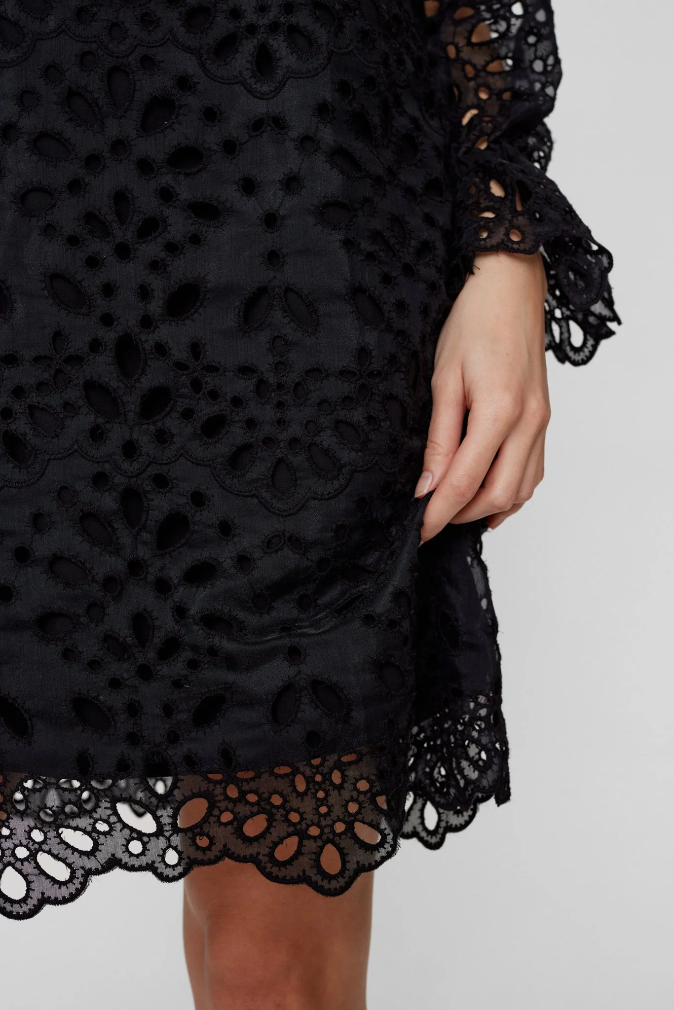 NUELIZA DRESS - Caviar - Image 5