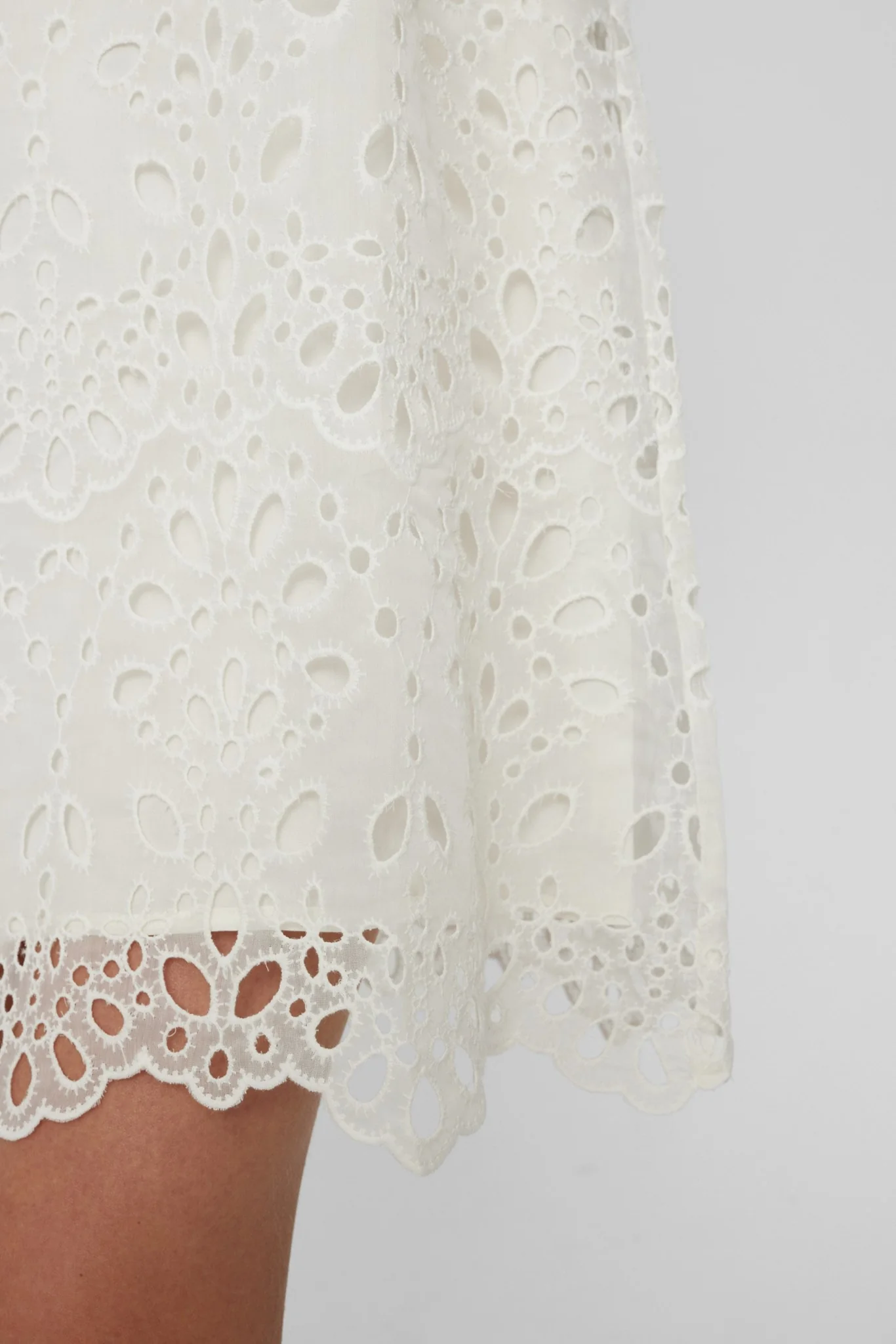 NUELIZA DRESS - Cloud Dancer - Image 5