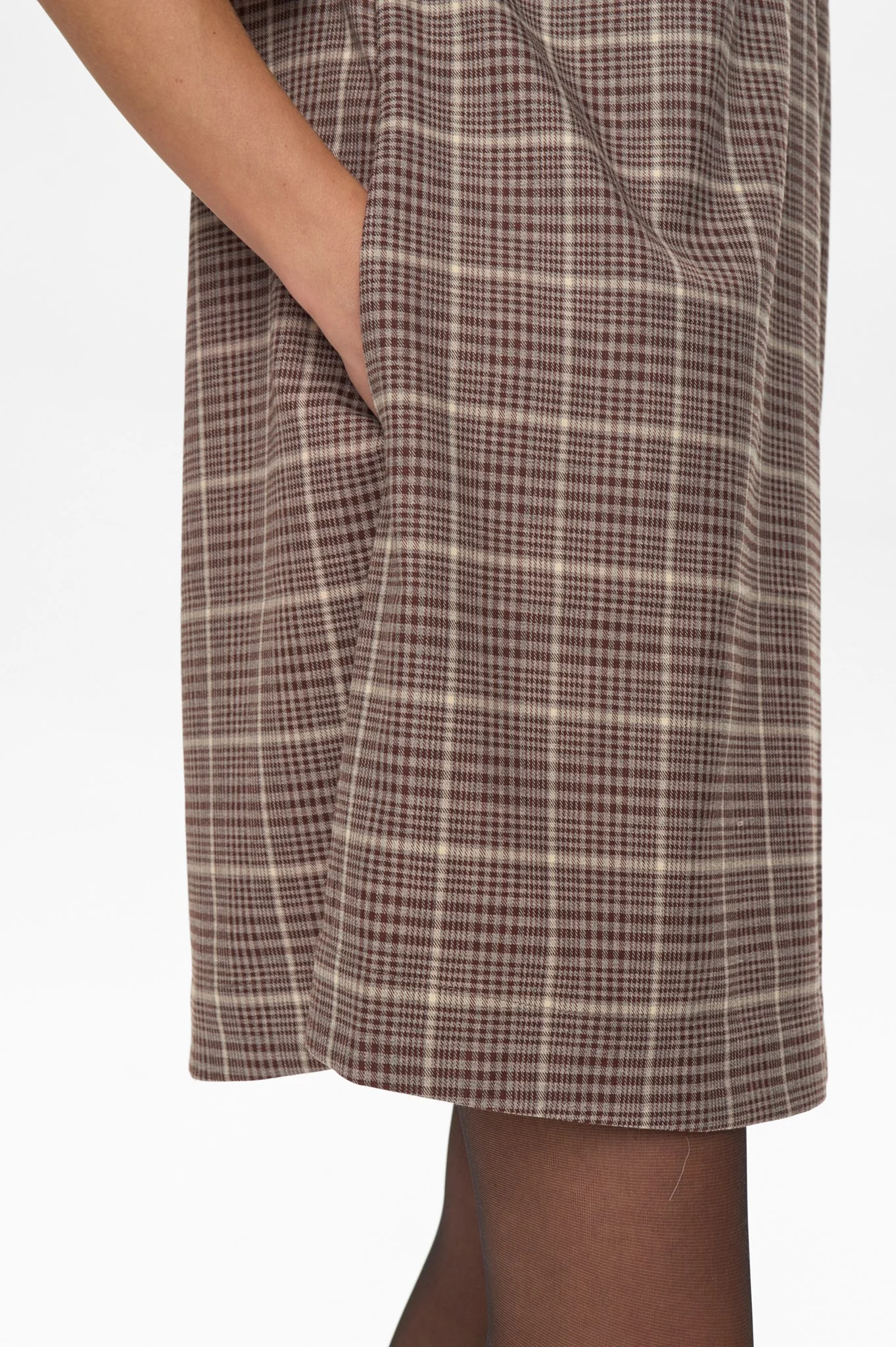 NUELLU DRESS - Black Coffee - Image 5