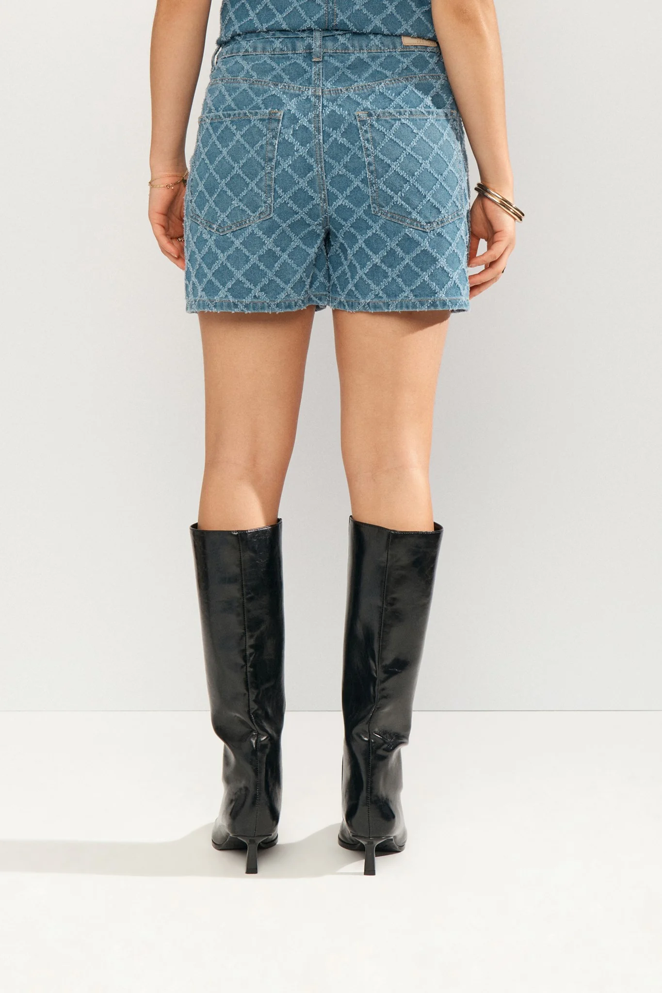 NUEMILIA SHORTS - Medium Blue Denim - Image 3