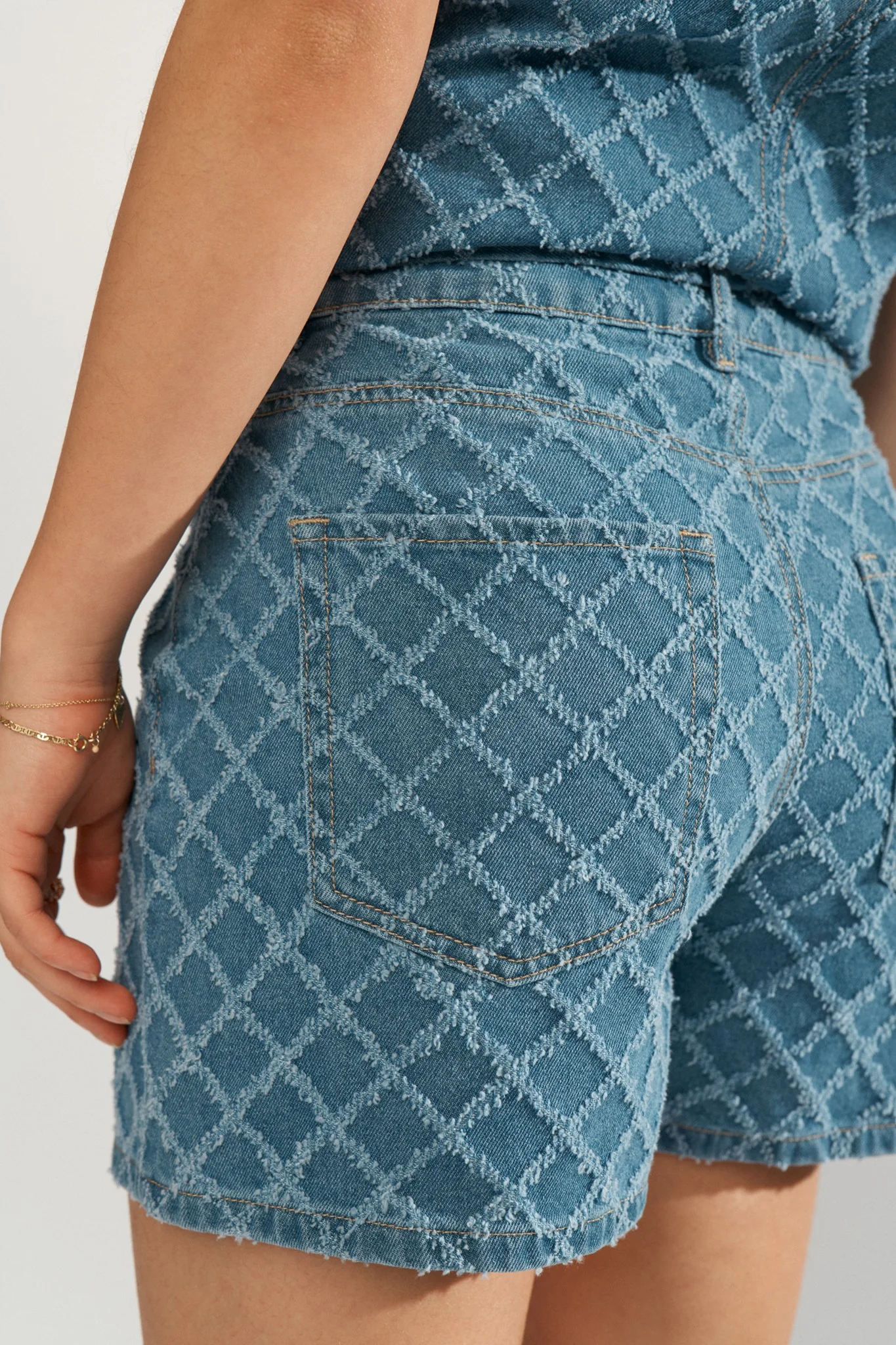 NUEMILIA SHORTS - Medium Blue Denim - Image 5