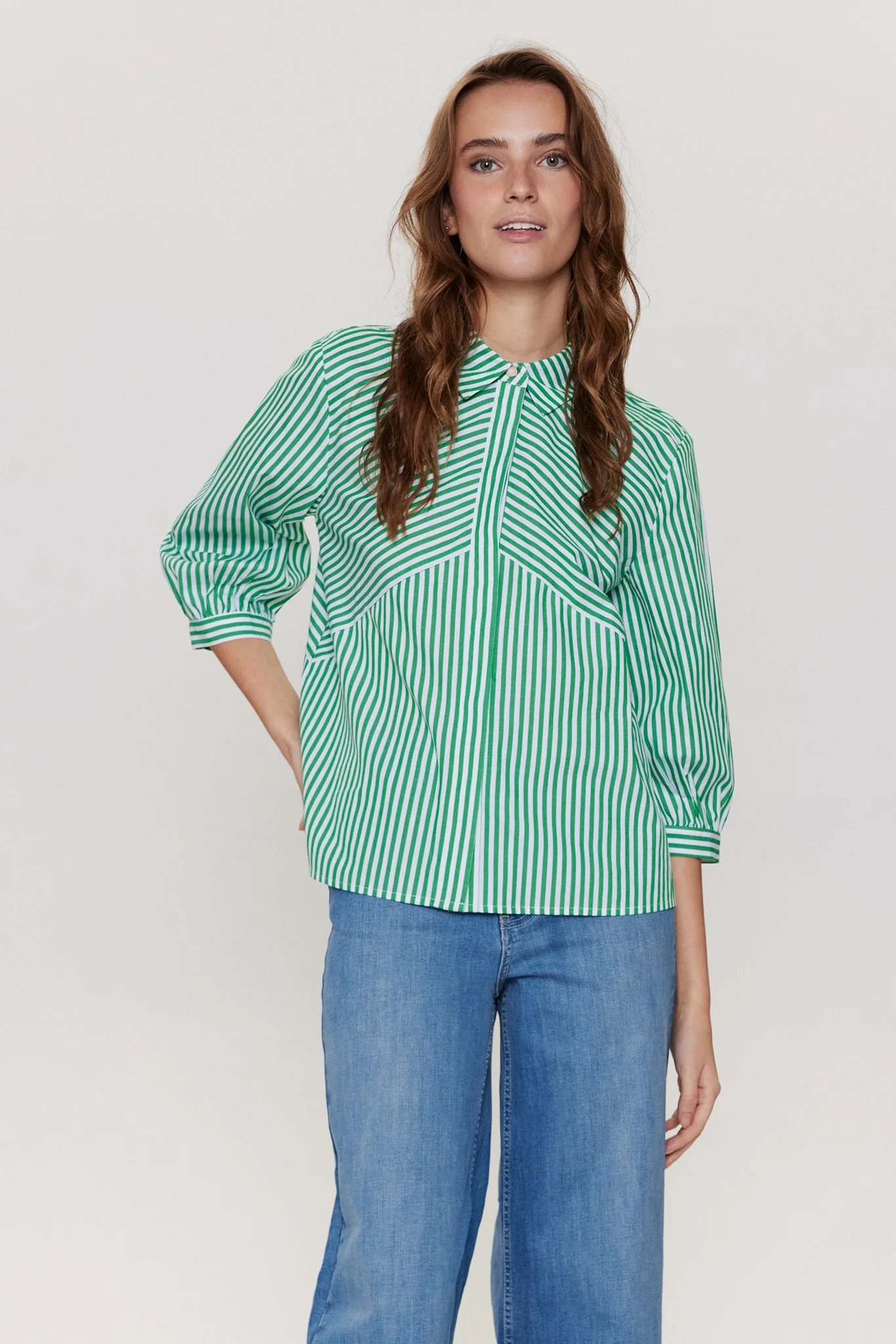 NUERICA SHIRT - Green Spruce
