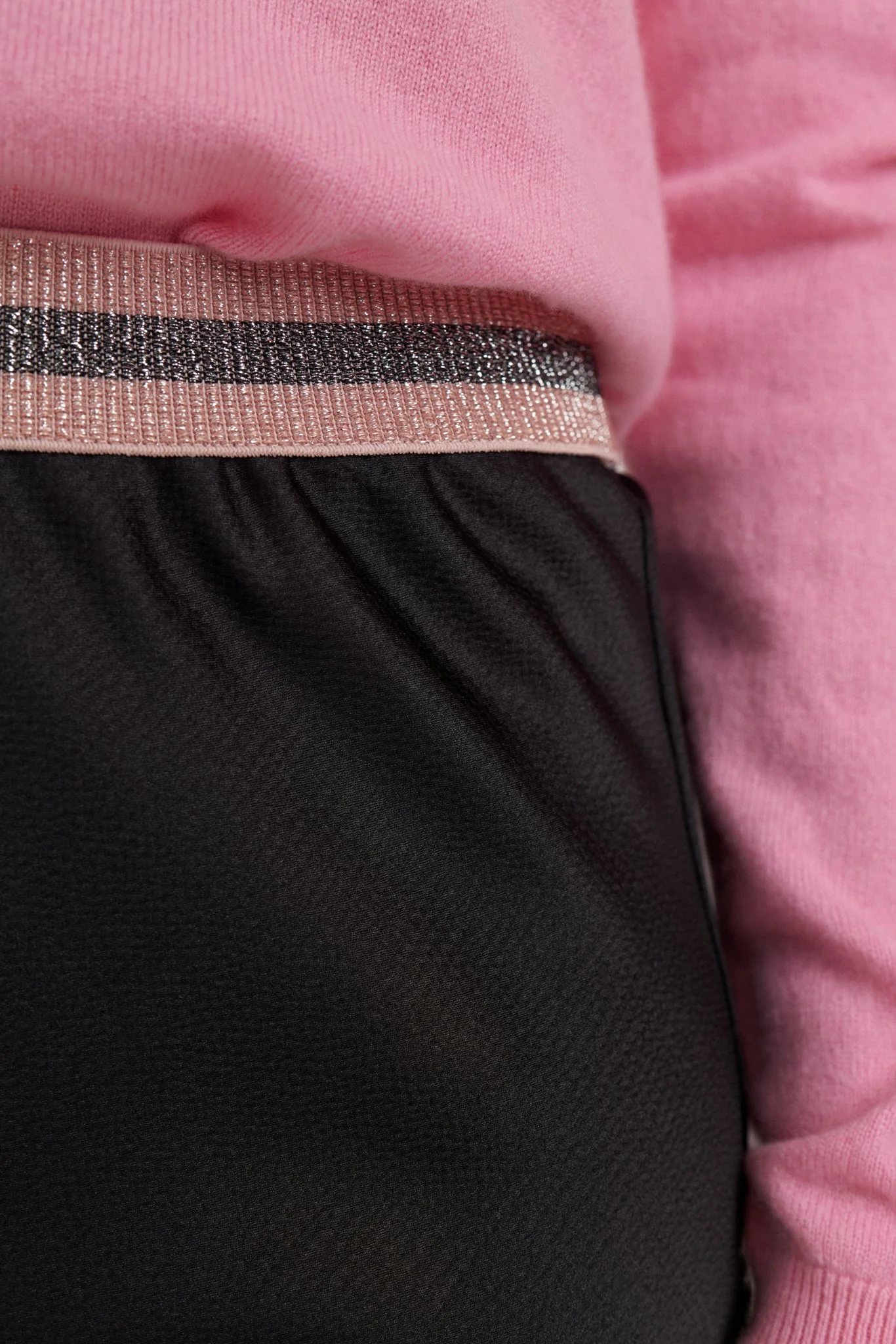 NUESME SKIRT - Caviar - Image 4