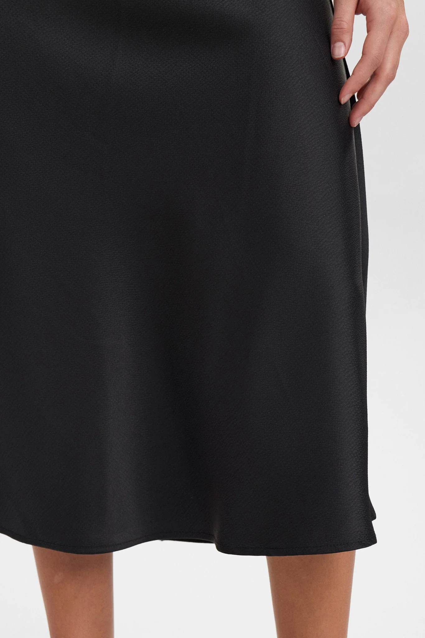 NUESME SKIRT - Caviar - Image 5