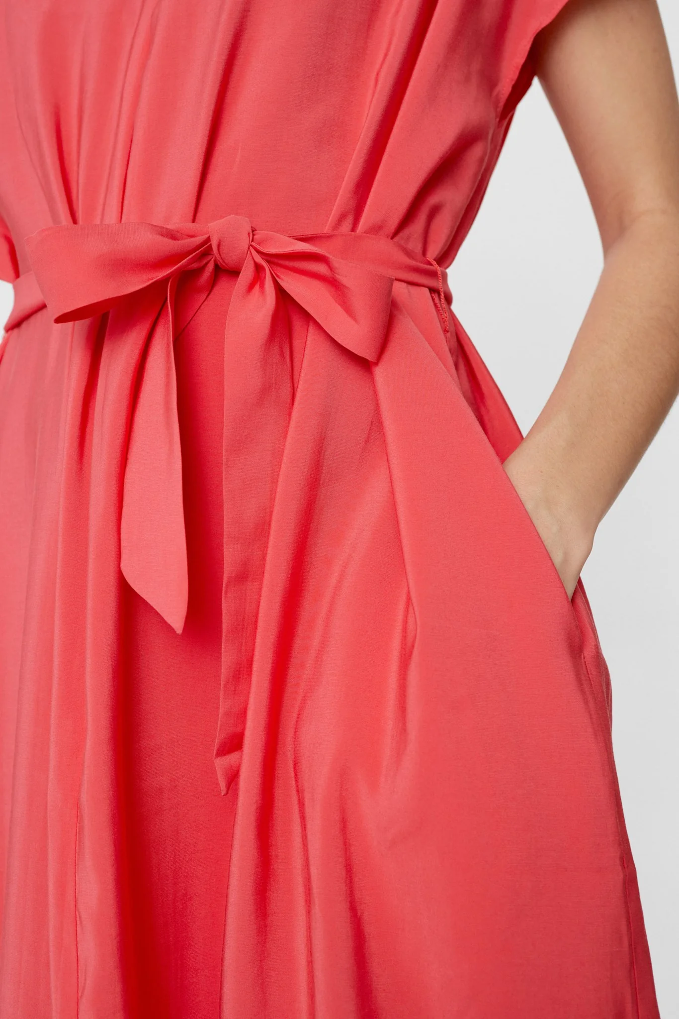 NUESSY DRESS - Teaberry - Image 5