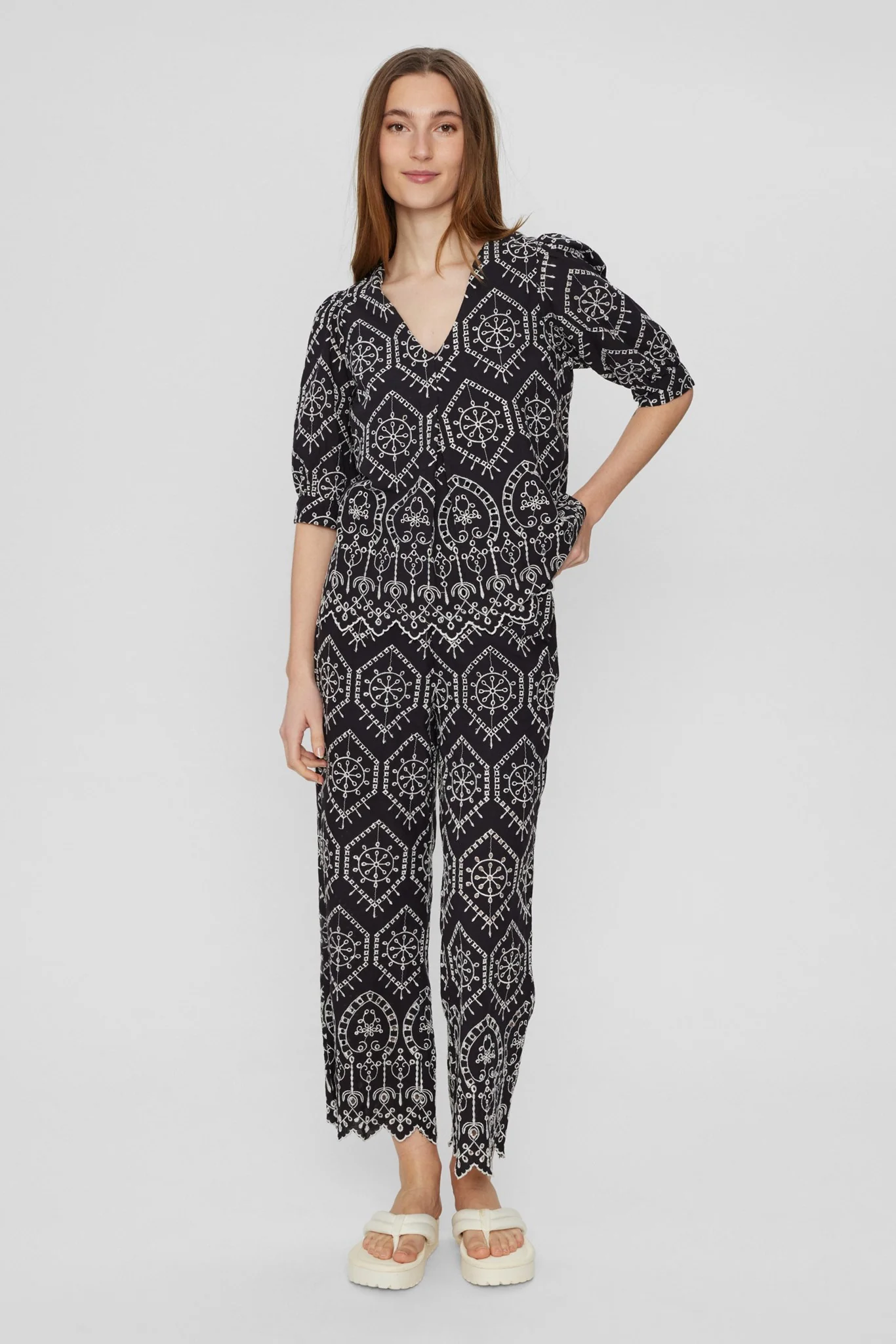 NUEVELYN SHIRT - Caviar - Image 3