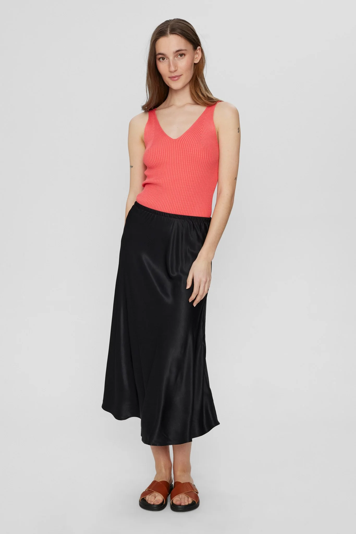 NUEVELYN SKIRT - Caviar - Image 3