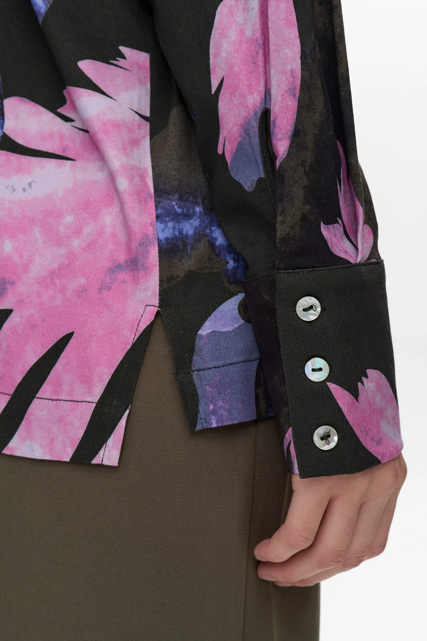 NUFEYA SHIRT - Rosin - Image 5