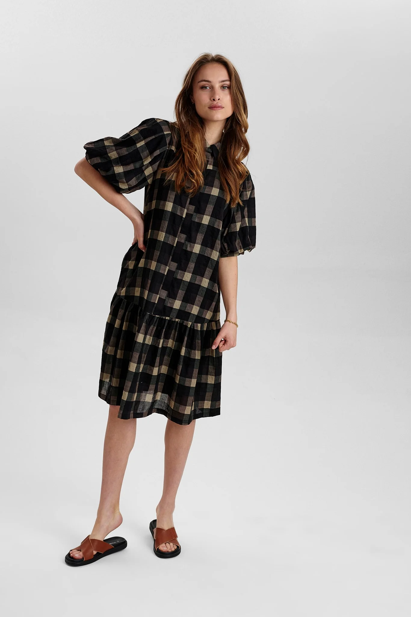 NUFIONA DRESS - Caviar - Image 3