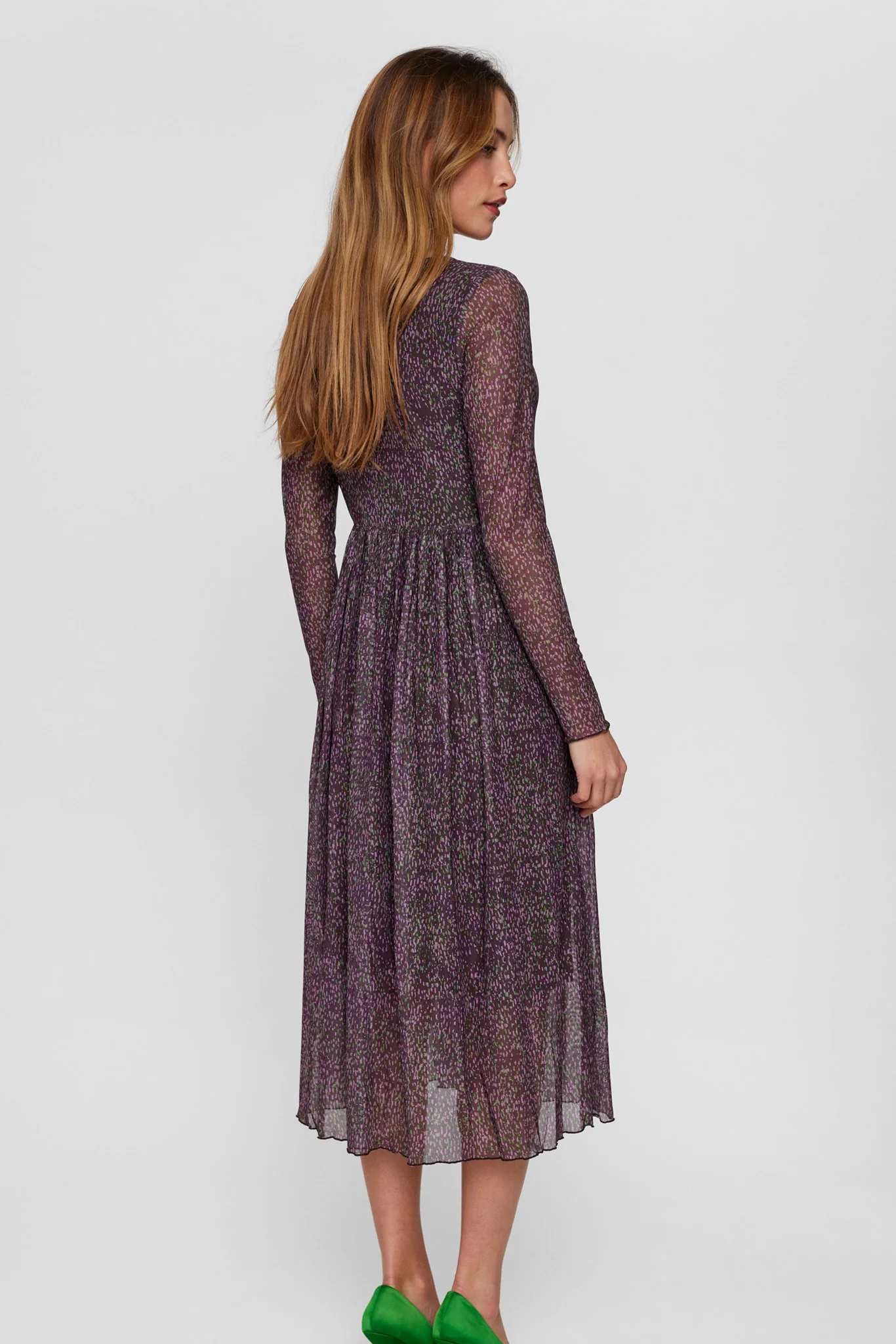 NUFREJA V-NECK DRESS - Ivy Green - Image 2