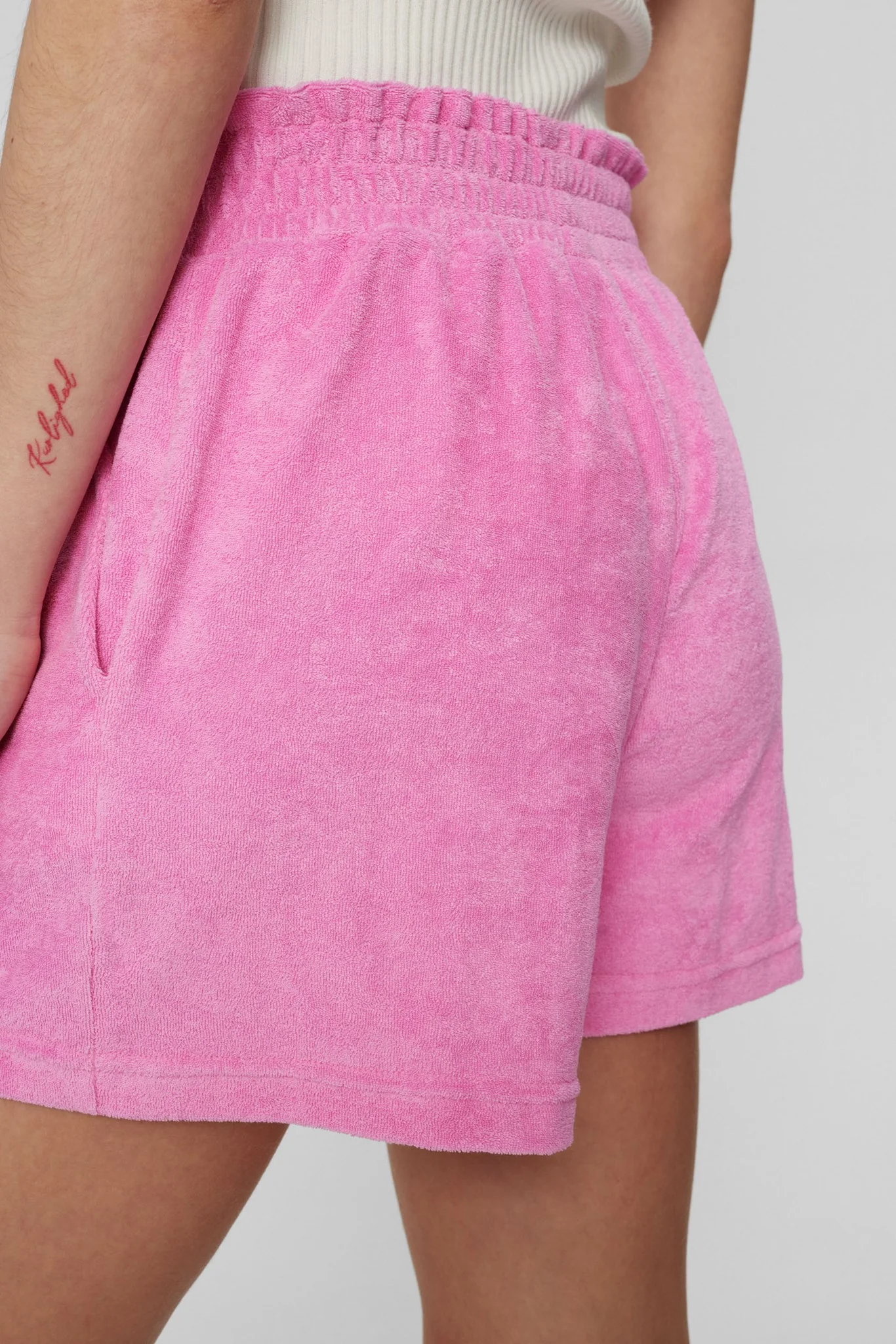NUFROTTE SHORTS - Fuchsia Pink - Image 5