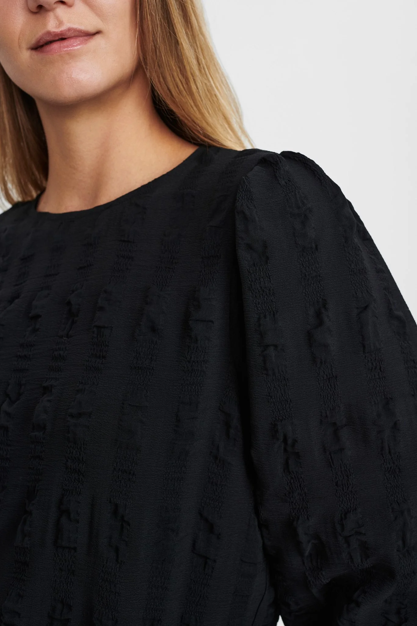 NUFUFILINE BLOUSE - Caviar - Image 5