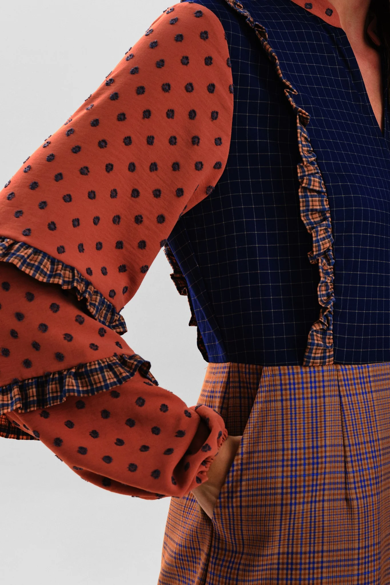 NUGERDA DRESS - Tuscany - Image 4
