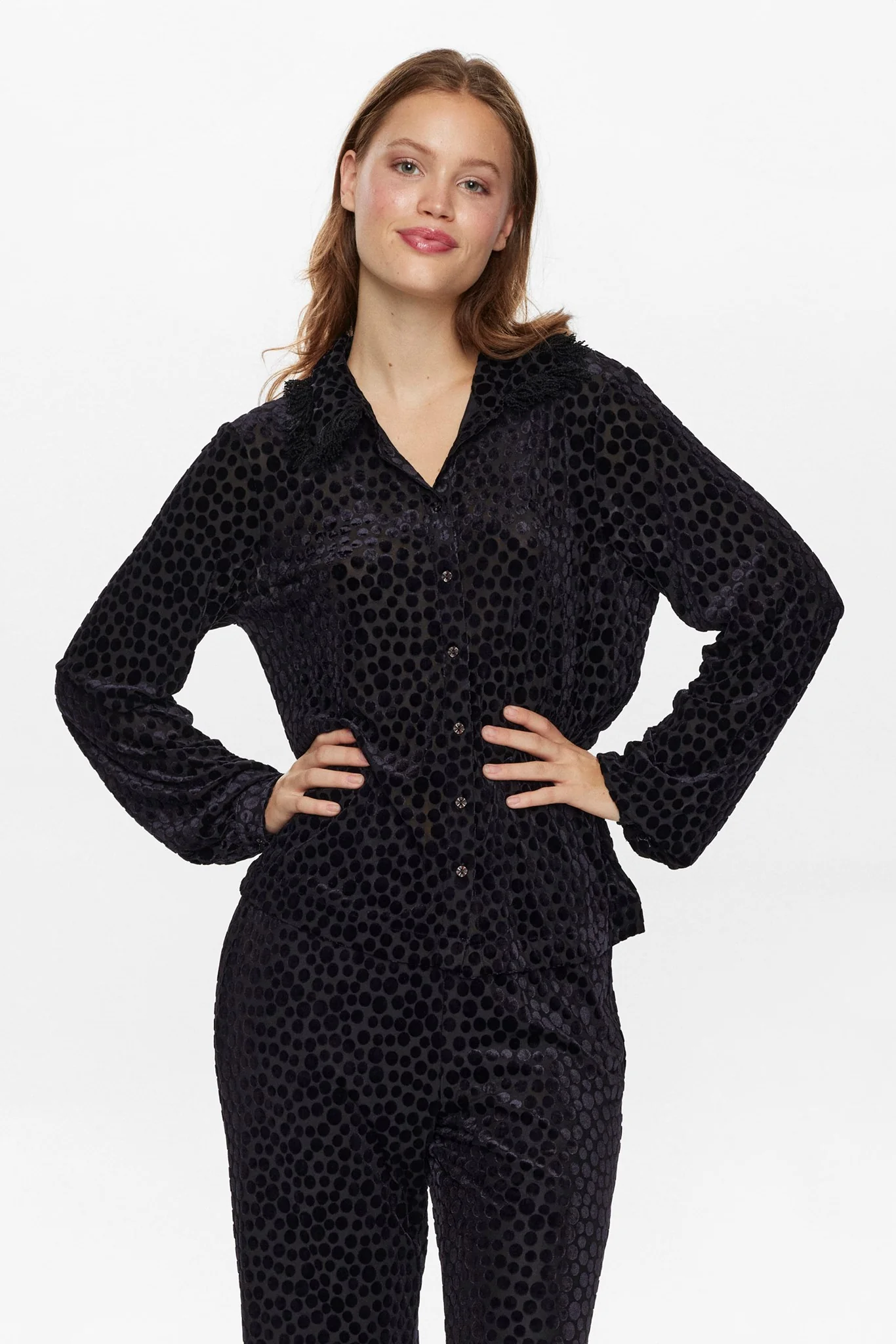 NUHADLEE SHIRT - Caviar
