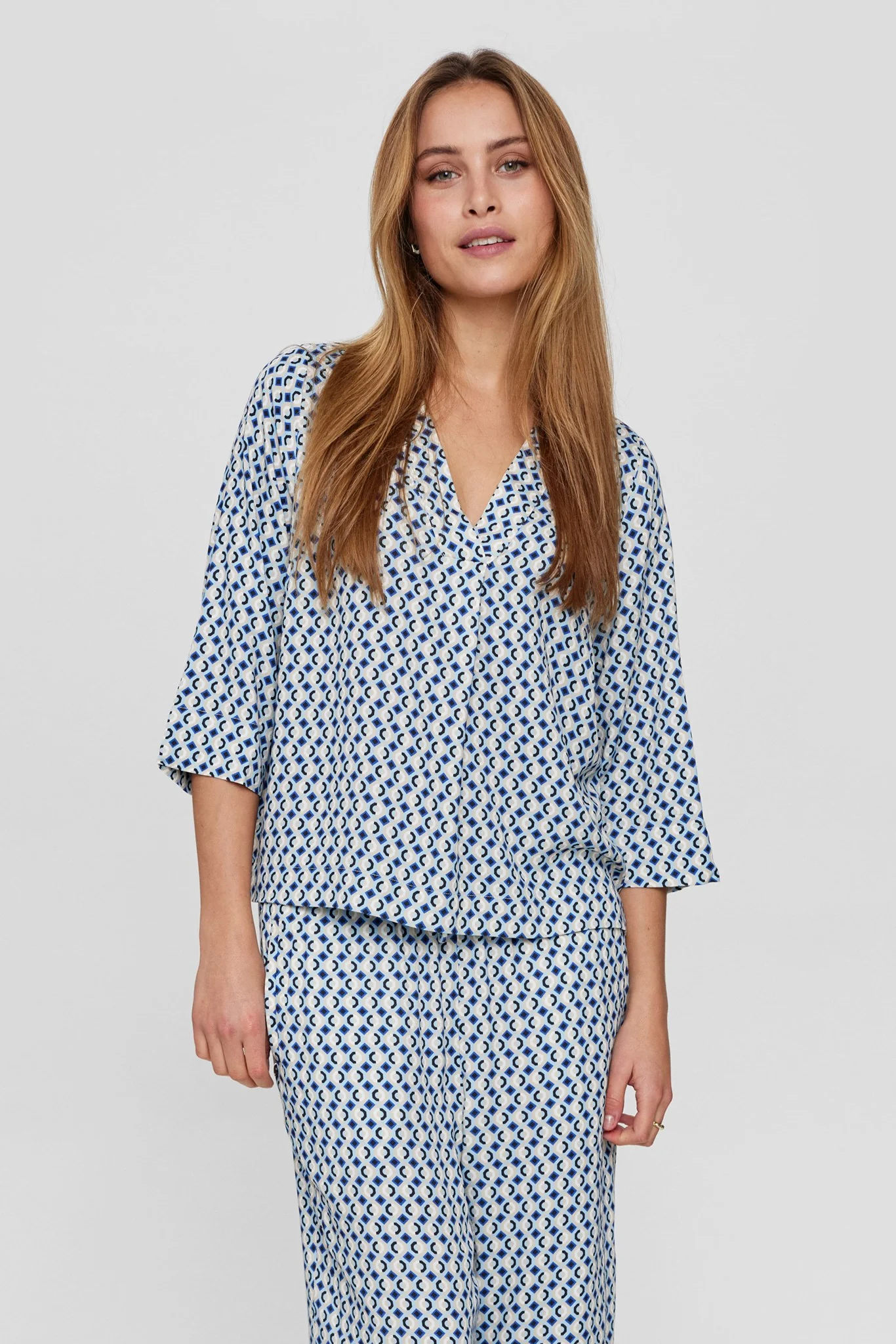 NUHOLA BLOUSE - Powder Blue