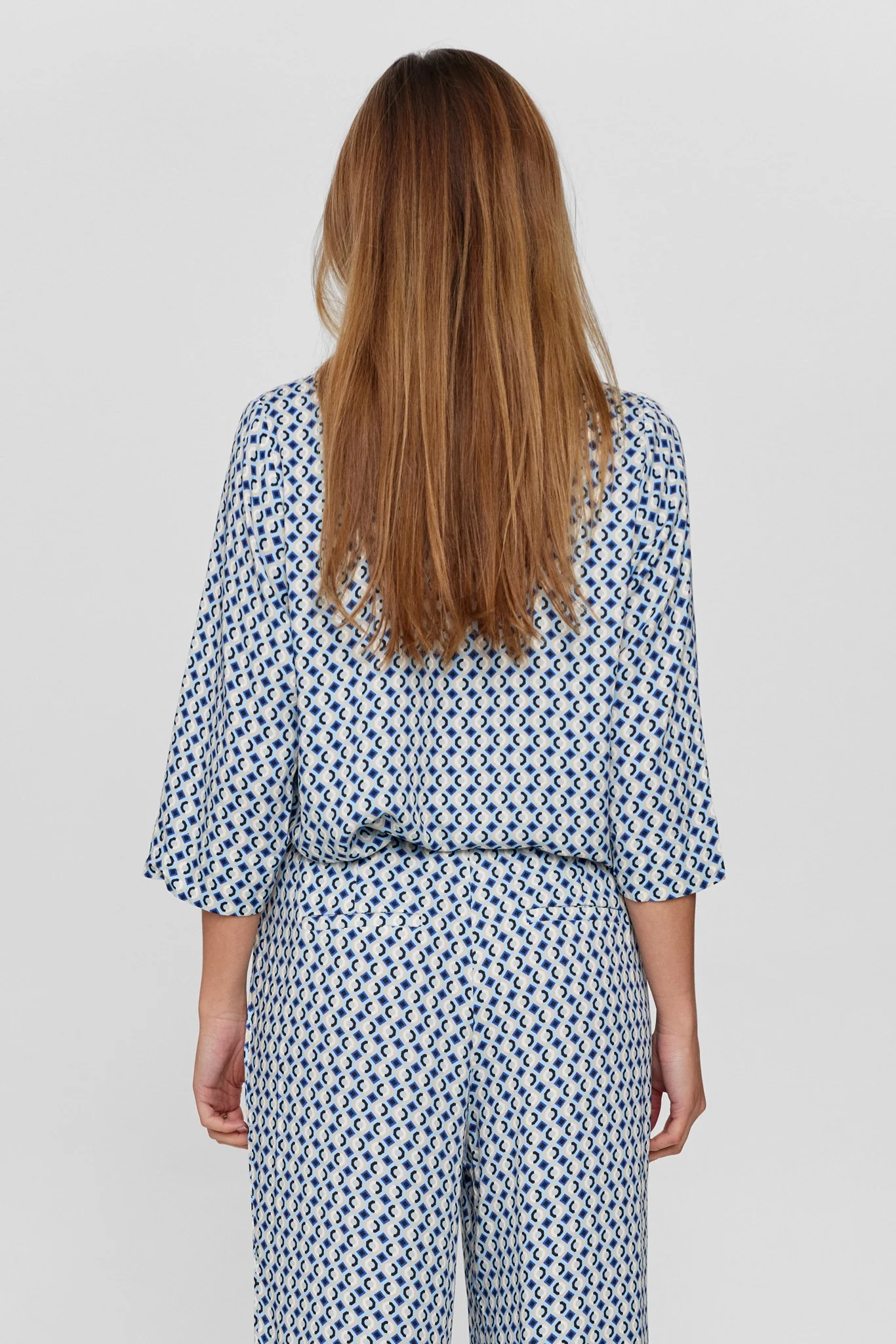 NUHOLA PANTS - Powder Blue - Image 2