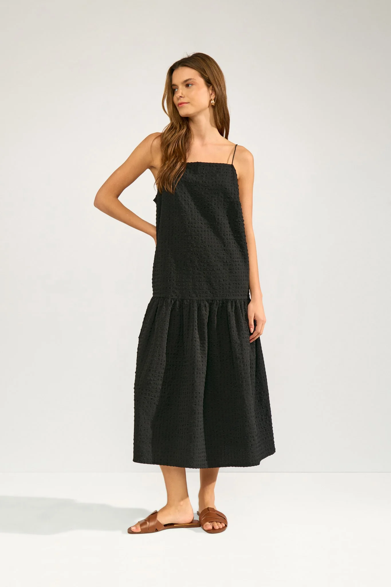 NUISOLA DRESS - Caviar - Image 3