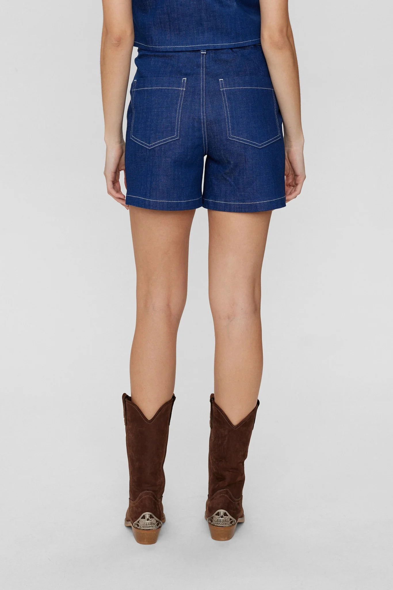 NUISSA SHORTS - Dark Blue Denim - Image 2