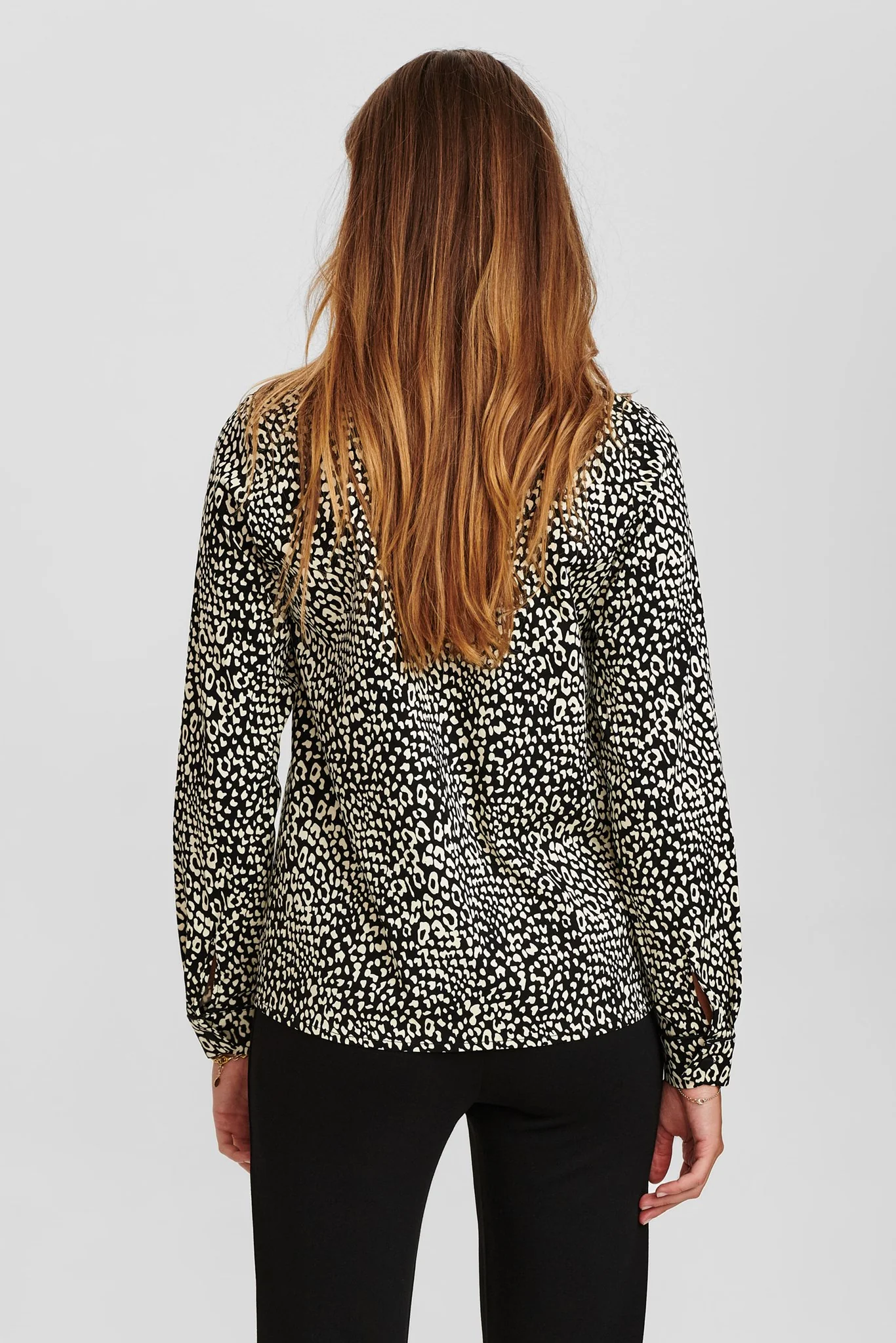 NUJESSICA SHIRT - Caviar - Image 2