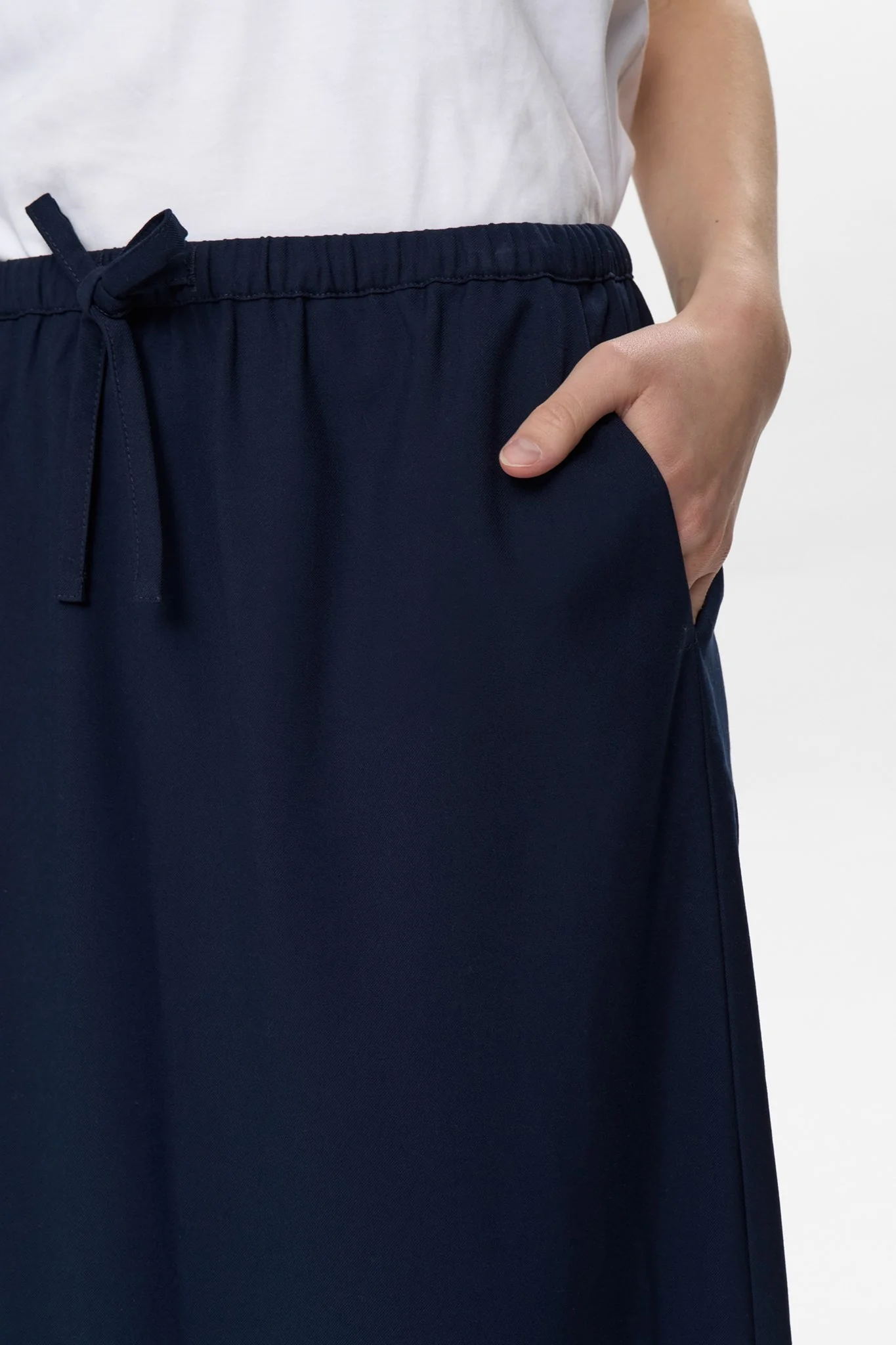 NUJULIA SKIRT - Dark Sapphire - Image 4