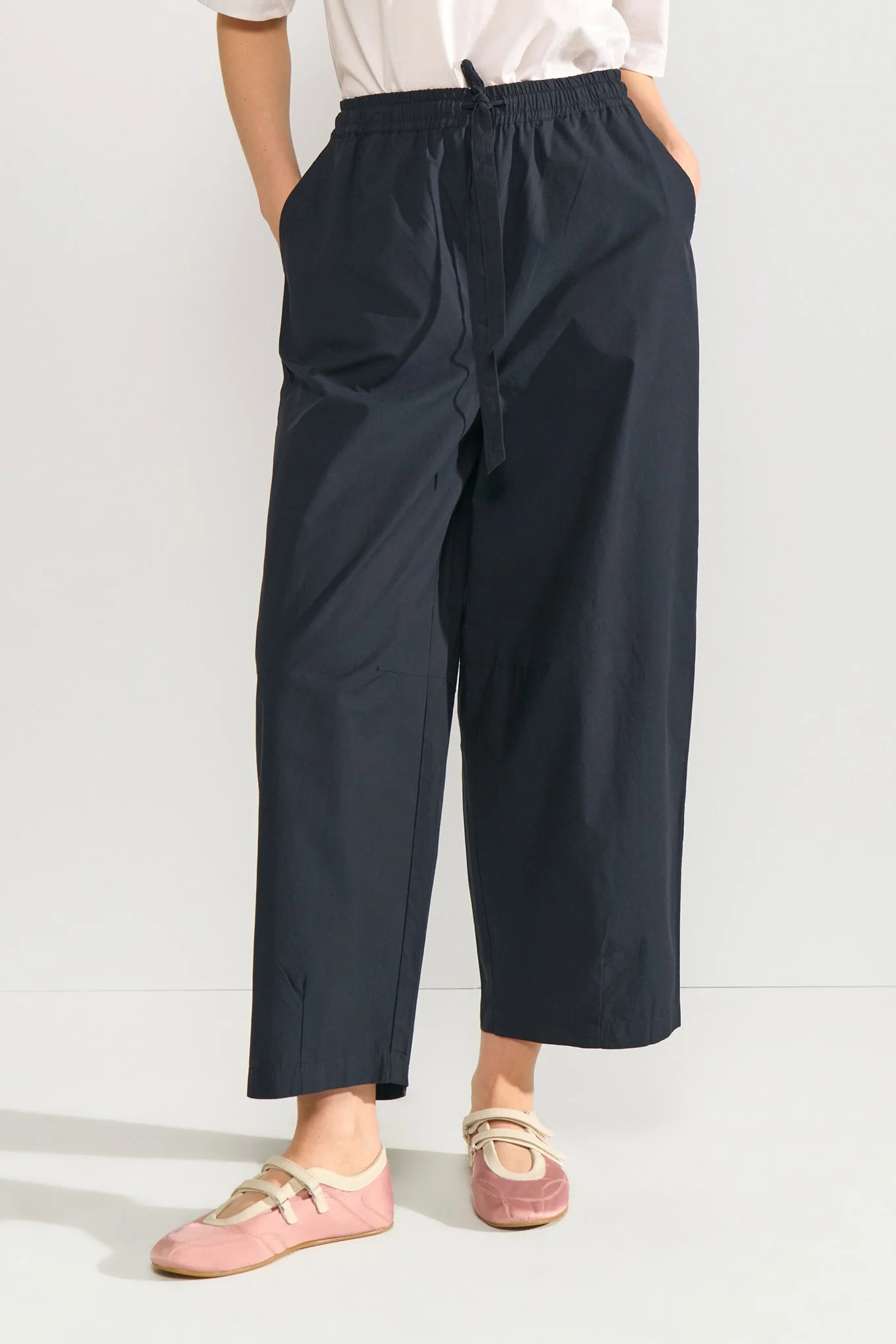 NUJUMA COTTON CROPPED PANTS - Salute - Image 2