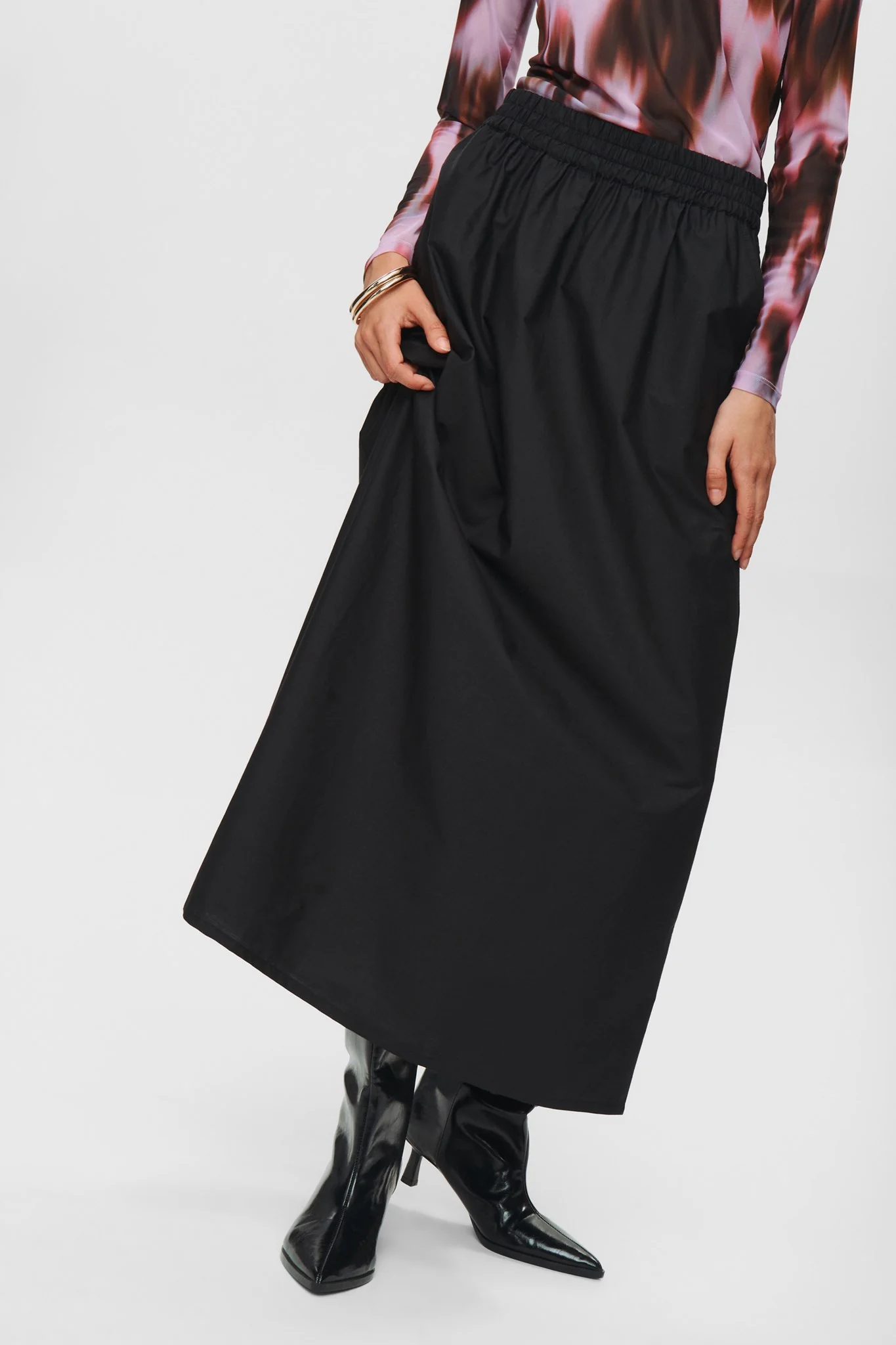 NUJUNY LONG SKIRT - Caviar - Image 5