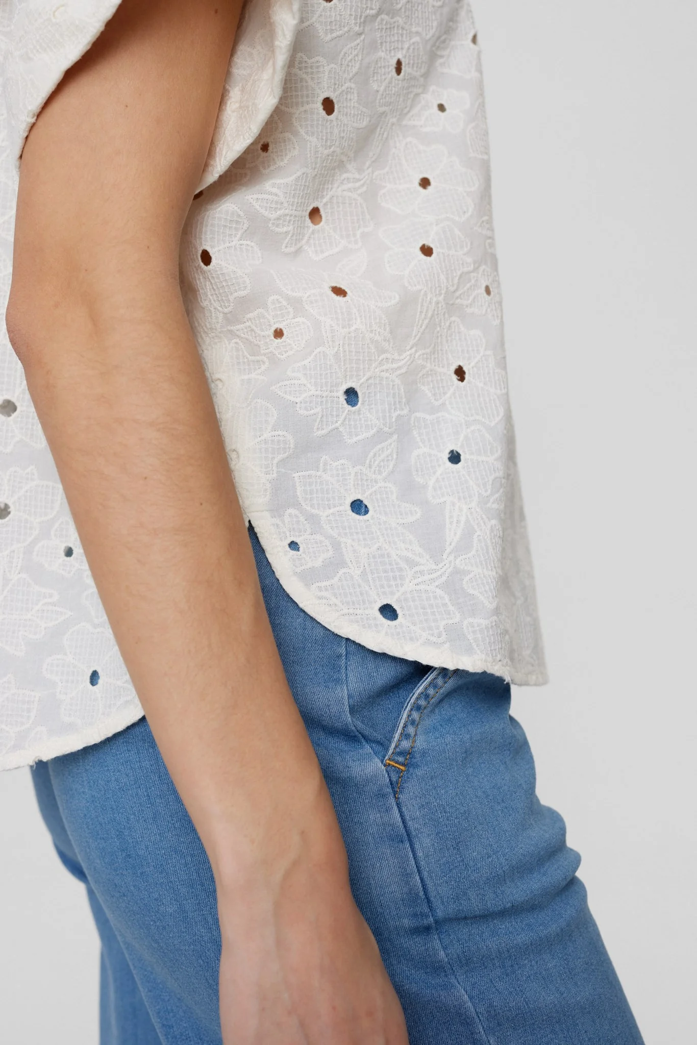 NUKARI SHIRT - Cloud Dancer - Image 5