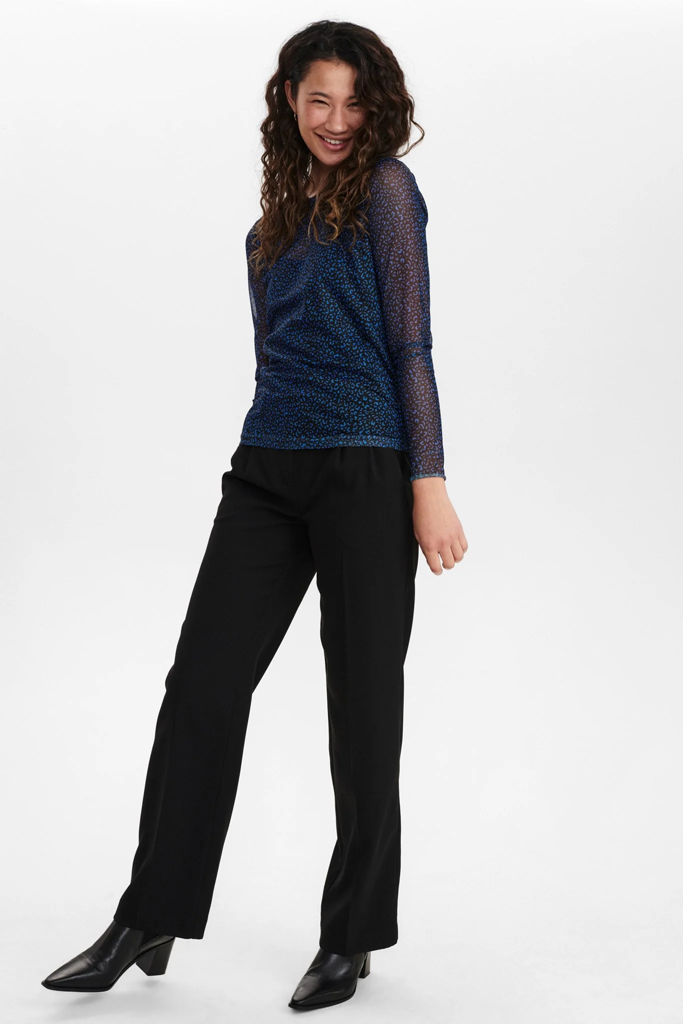 NUKEATON BLOUSE - Princess Blue - Image 3