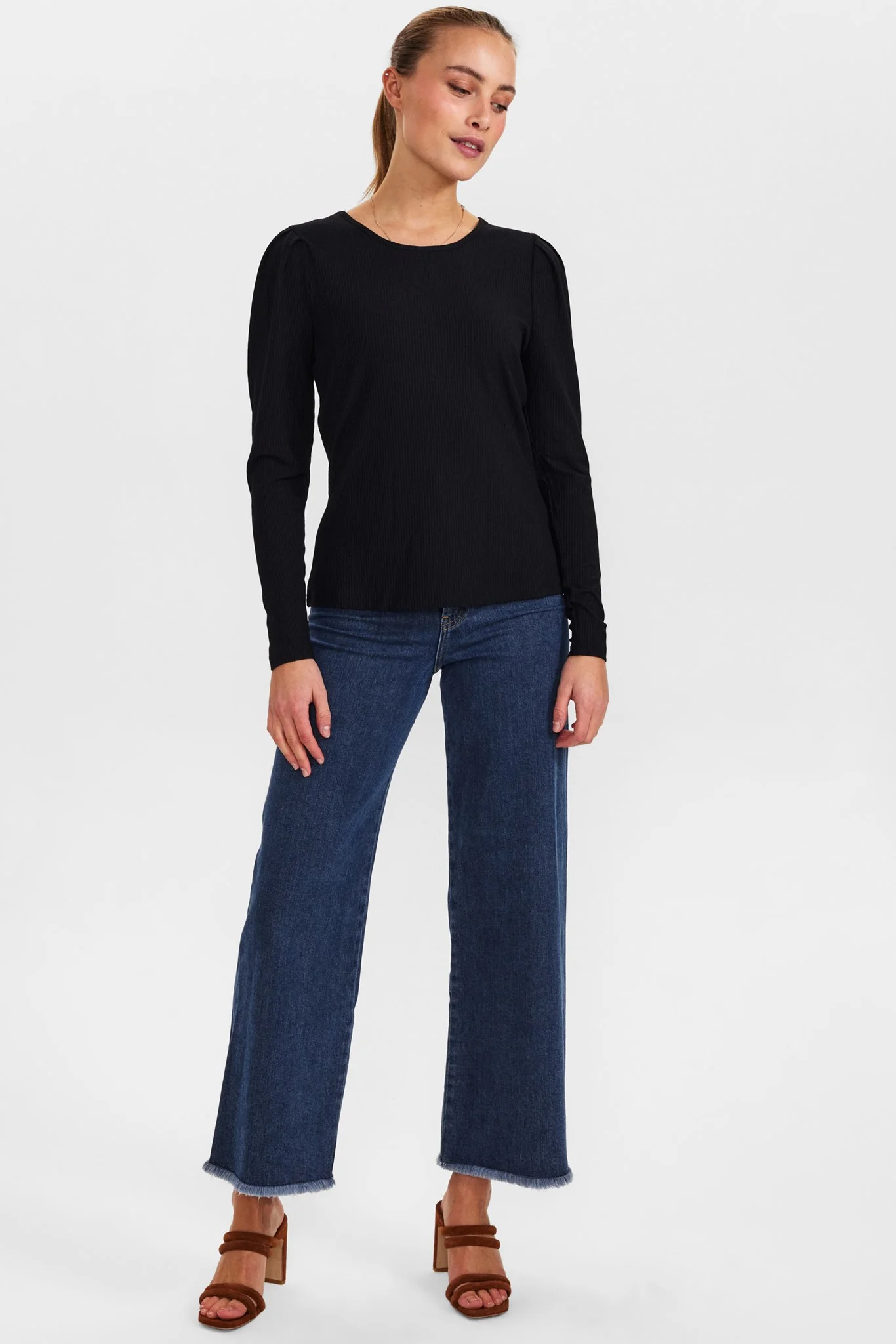 NUKISSA BLOUSE - Caviar - Image 3