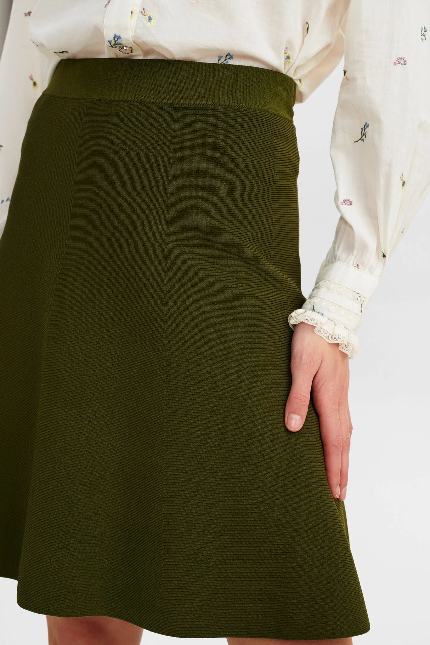 NULILLYPILLY SKIRT - Deep Lichen Green - Image 4