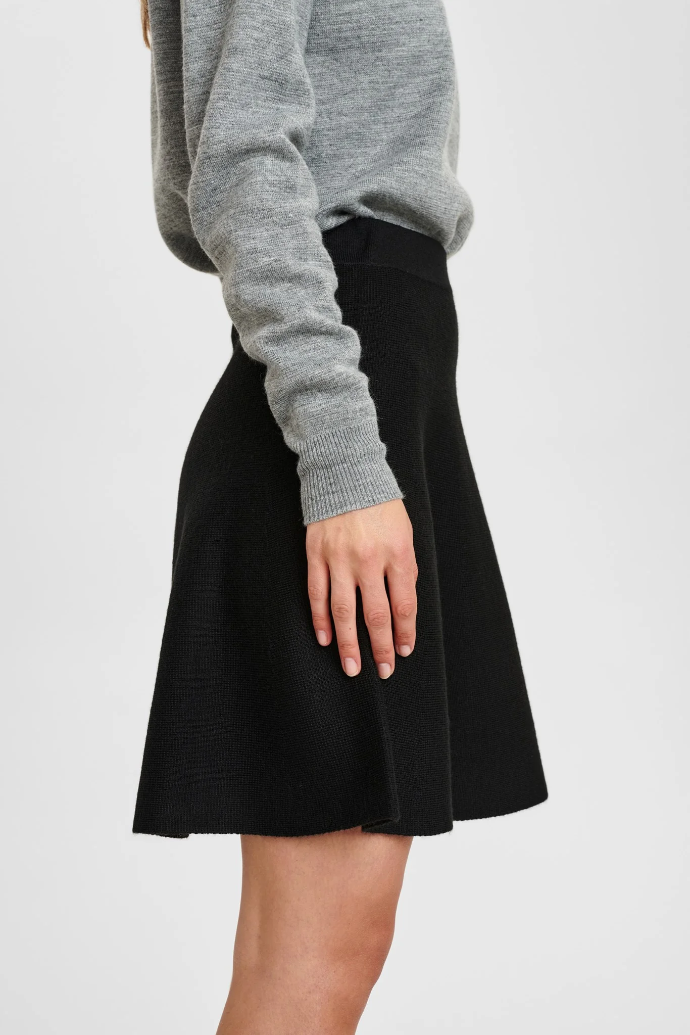 NULILLYWOOLI KNIT SKIRT - Caviar - Image 5